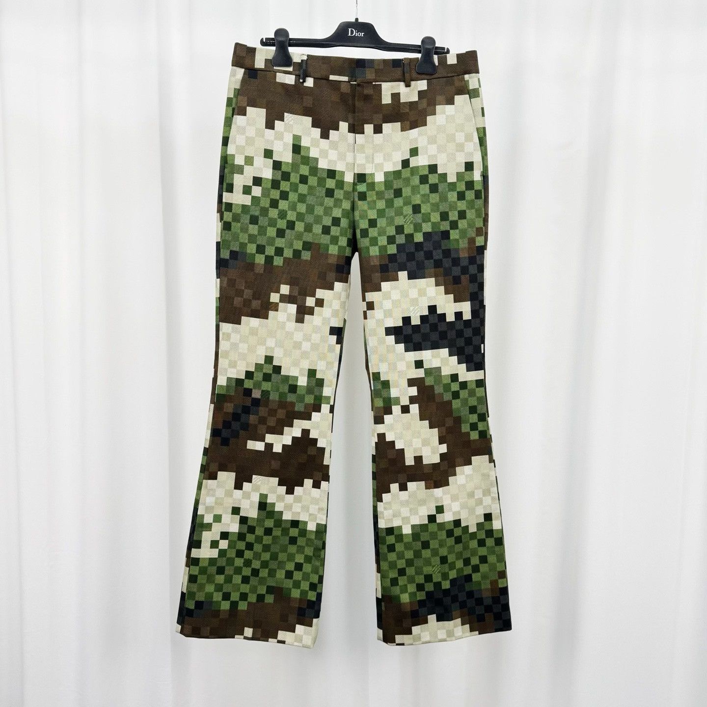 Louis Vuitton Louis Vuitton Pharrell Damoflage Camo Trousers 52 Size US 36 / EU 52 - 2 Thumbnail