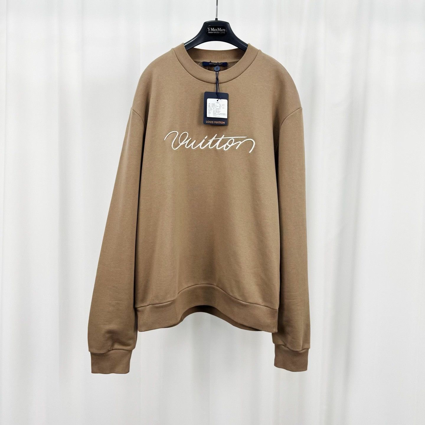 Louis Vuitton Louis Vuitton Embroidered Script Sweatshirt XL Size US XL / EU 56 / 4 - 2 Thumbnail