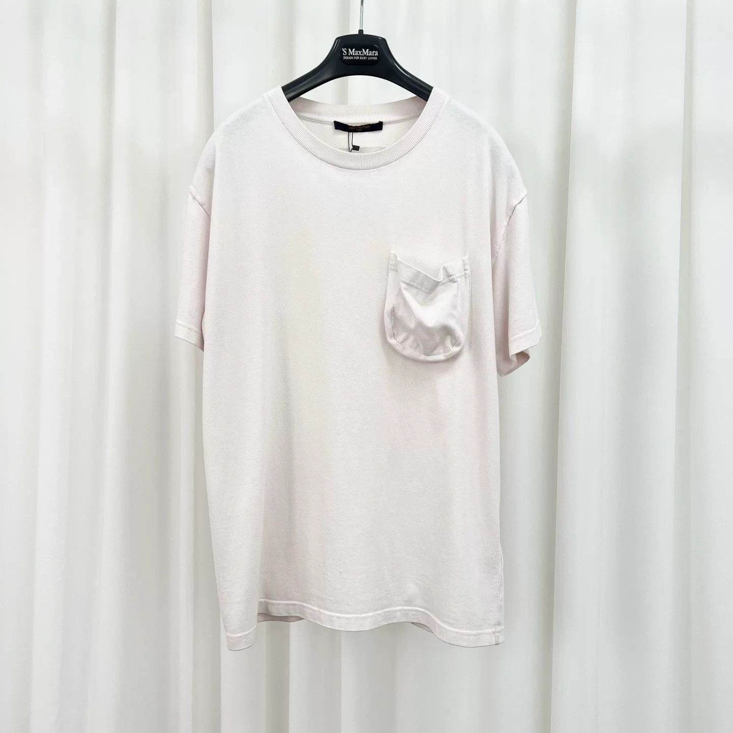 Louis Vuitton Louis Vuitton Pink Pocket T-Shirt Size S Size US S / EU 44-46 / 1 - 2 Thumbnail