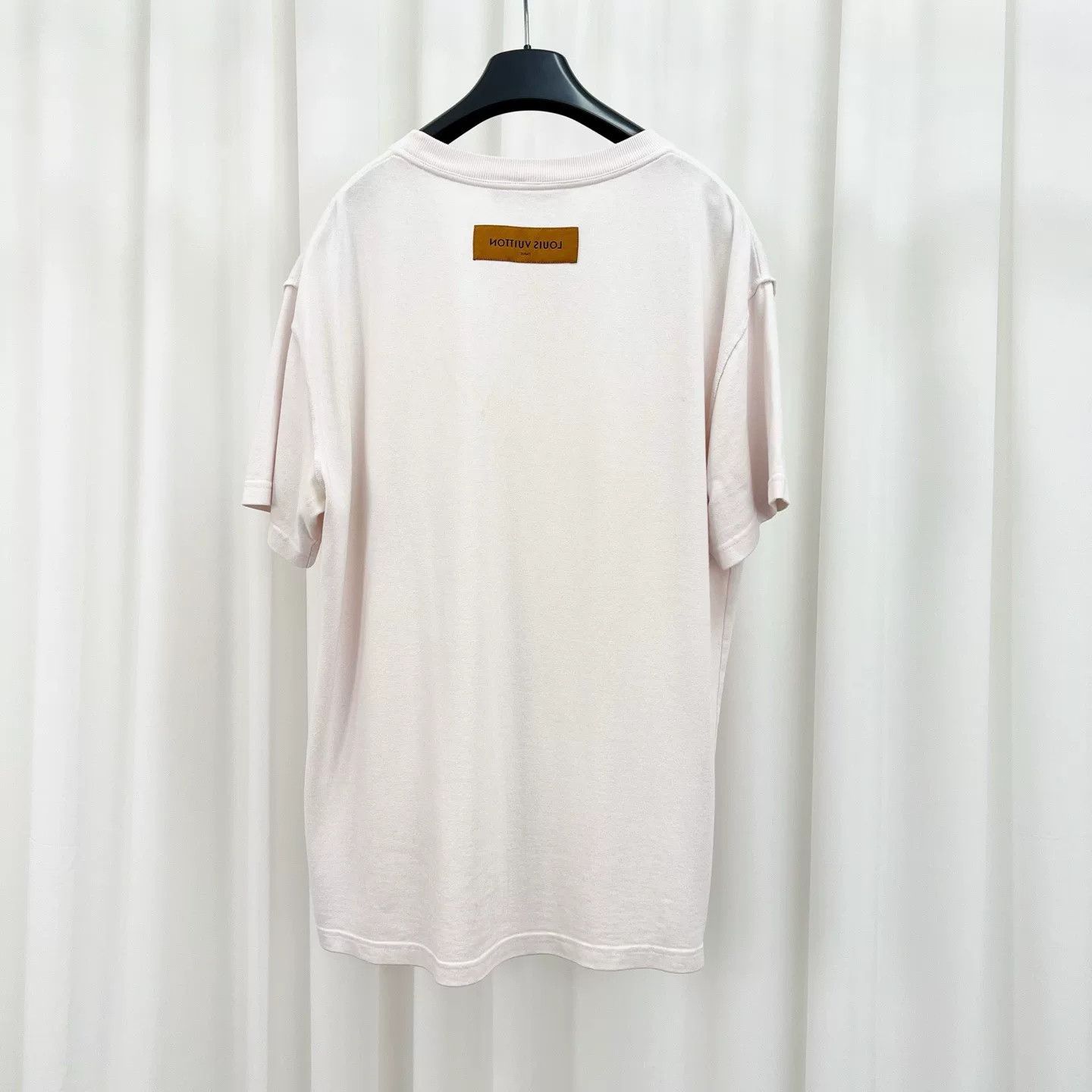 Louis Vuitton Louis Vuitton Pink Pocket T-Shirt Size S Size US S / EU 44-46 / 1 - 3 Thumbnail