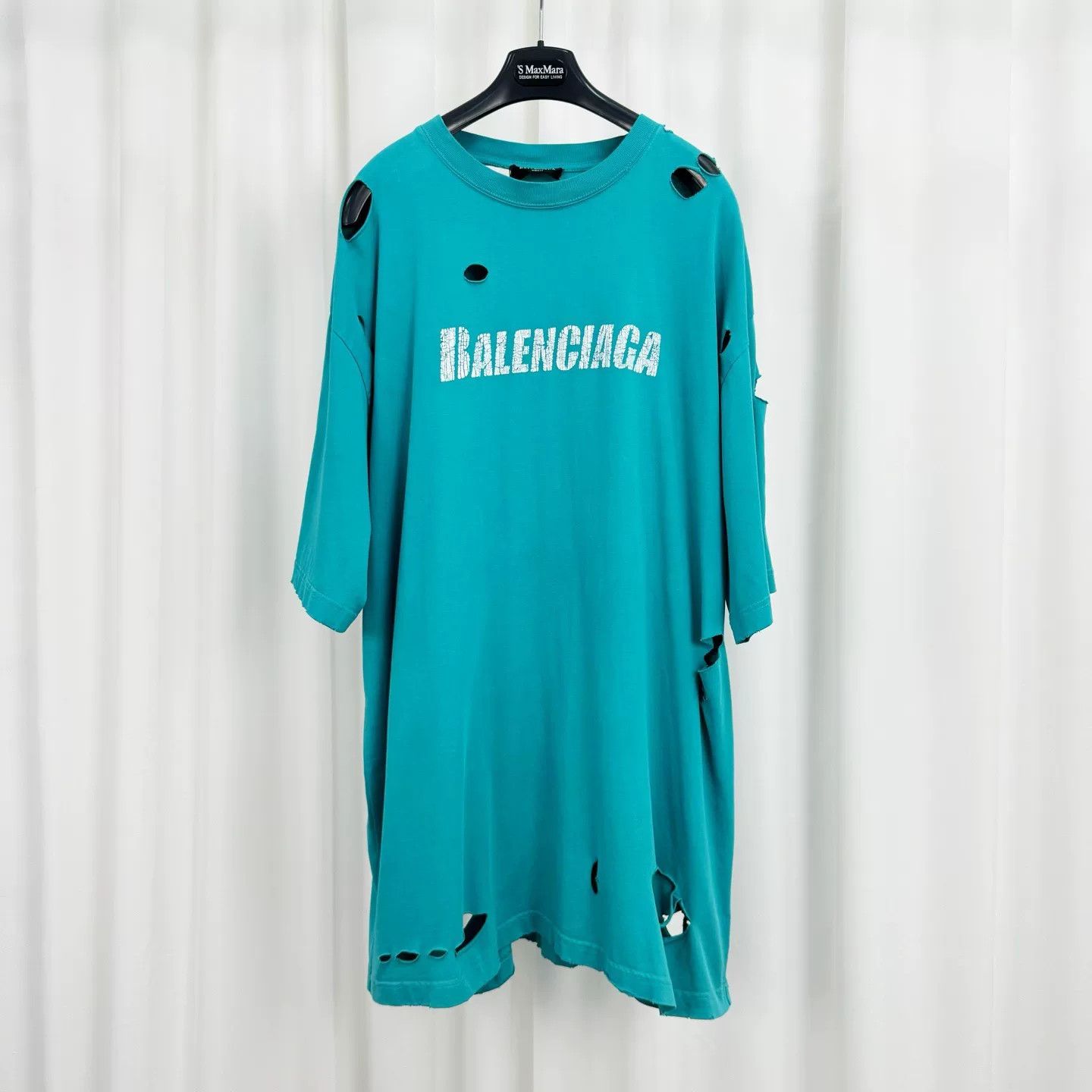 Balenciaga Balenciaga Distressed Logo T-Shirt Size M Size US M / EU 48-50 / 2 - 2 Thumbnail