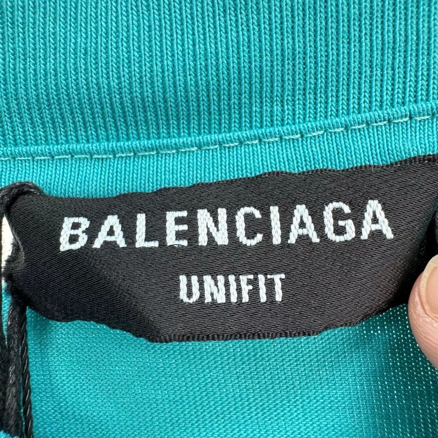 Balenciaga Balenciaga Distressed Logo T-Shirt Size M Size US M / EU 48-50 / 2 - 6 Thumbnail