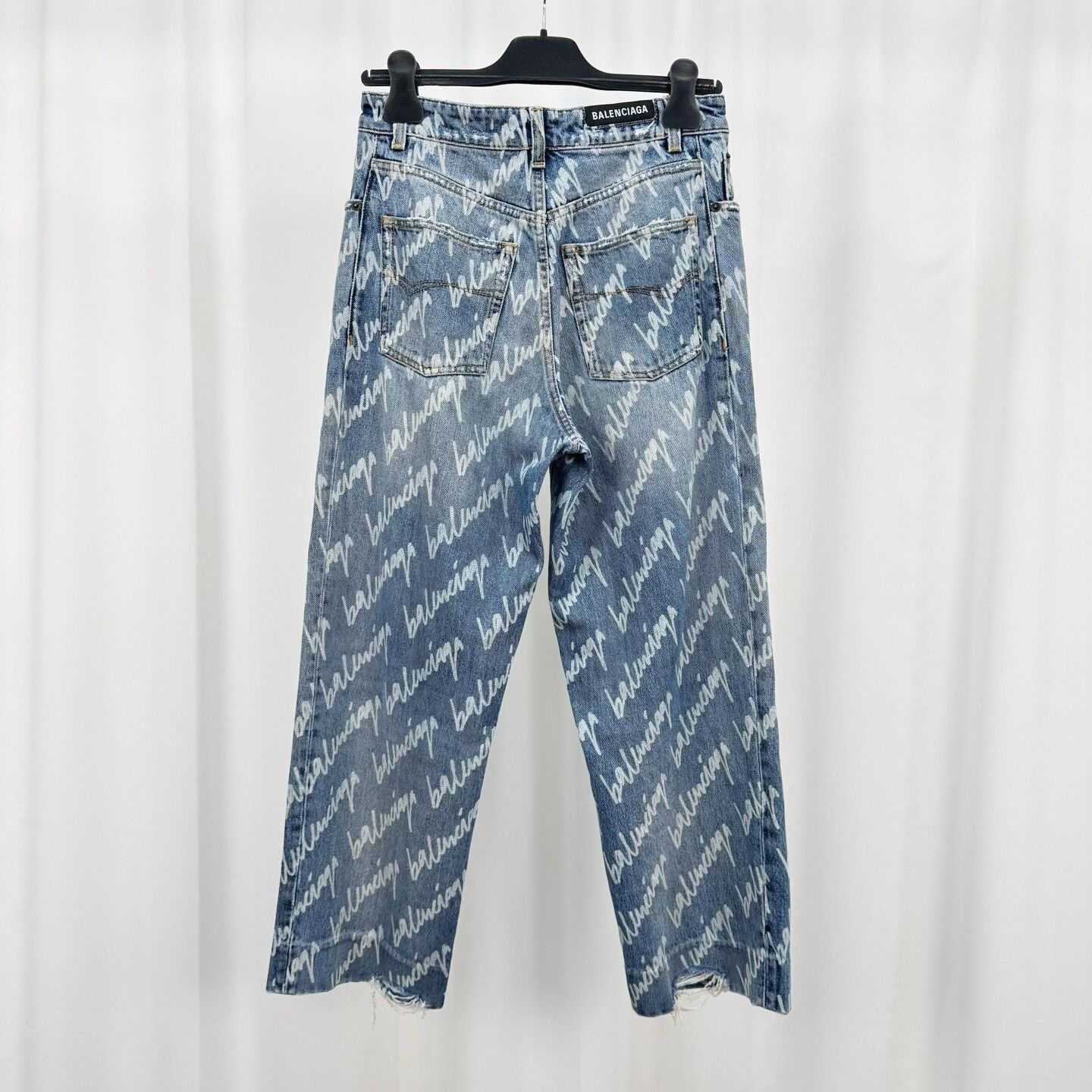 Balenciaga Balenciaga Script Logo All-Over Print Jeans 25 Size US 26 / EU 42 - 3 Thumbnail