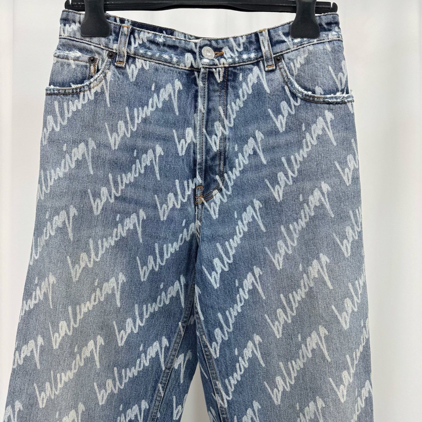 Balenciaga Balenciaga Script Logo All-Over Print Jeans 25 Size US 26 / EU 42 - 4 Thumbnail