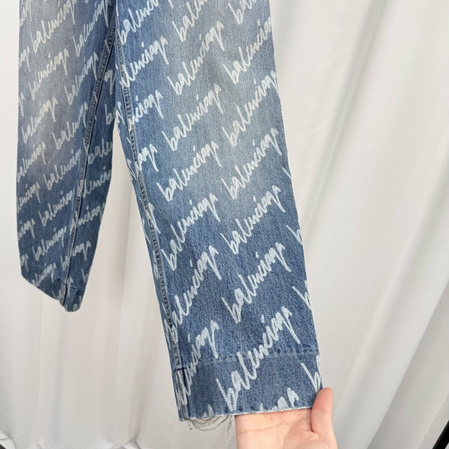 Balenciaga Balenciaga Script Logo All-Over Print Jeans 25 Size US 26 / EU 42 - 5 Thumbnail