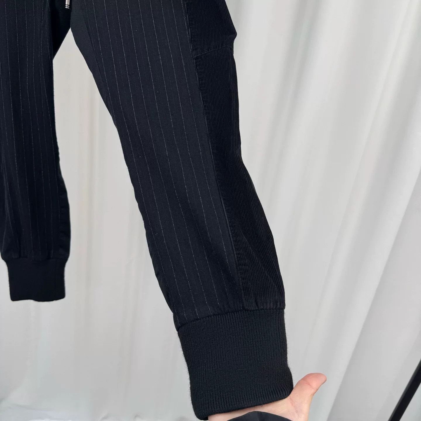 Dolce & Gabbana Dolce & Gabbana Pinstripe Wool Blend Joggers 46 Size US 30 / EU 46 - 5 Thumbnail