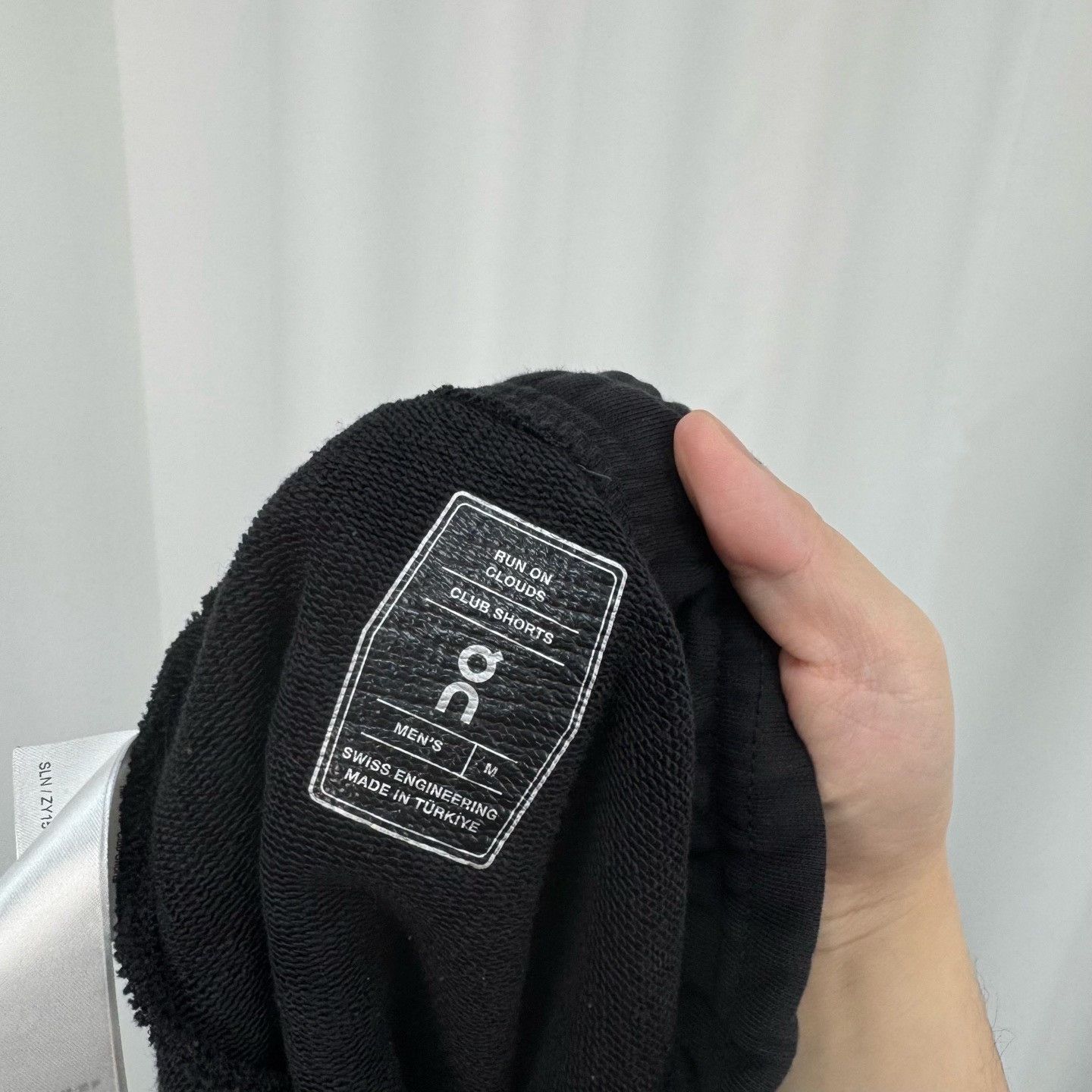 On On Black Running Club Shorts Size M Size US 32 / EU 48 - 6 Thumbnail