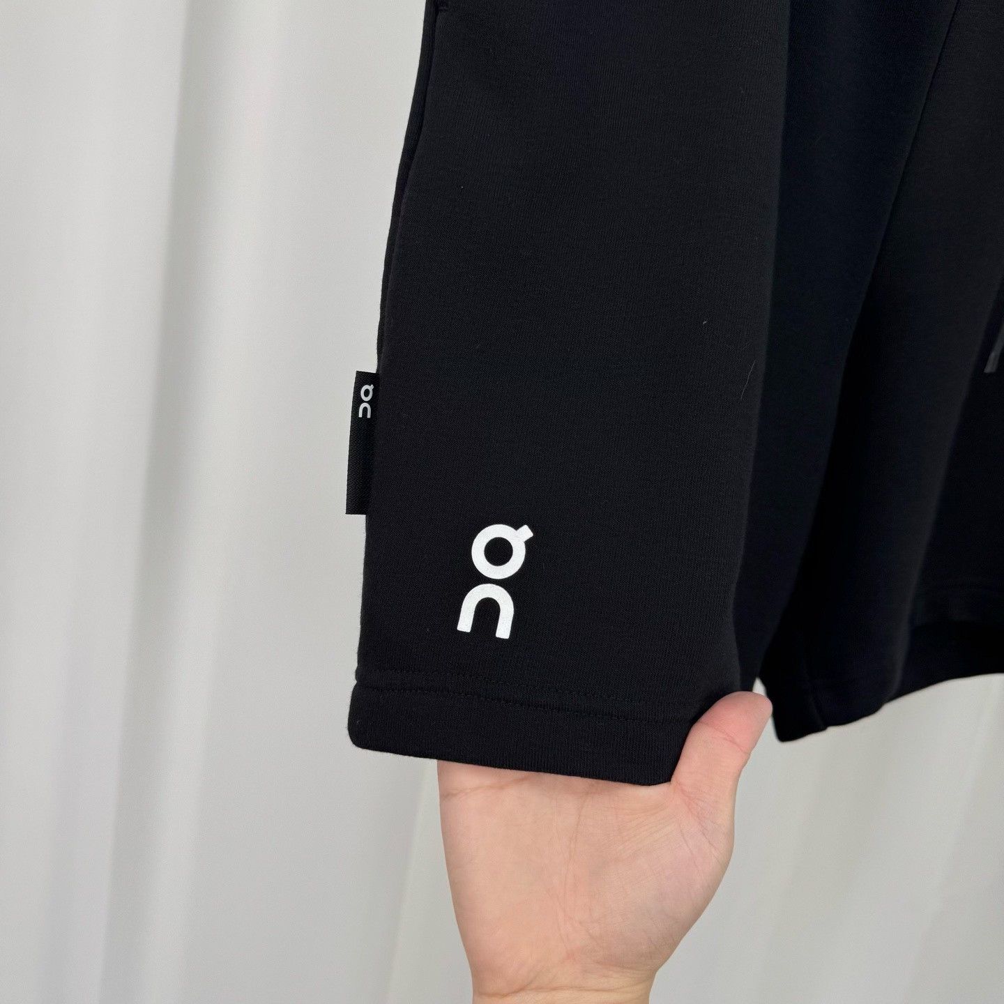On On Black Running Club Shorts Size M Size US 32 / EU 48 - 5 Thumbnail