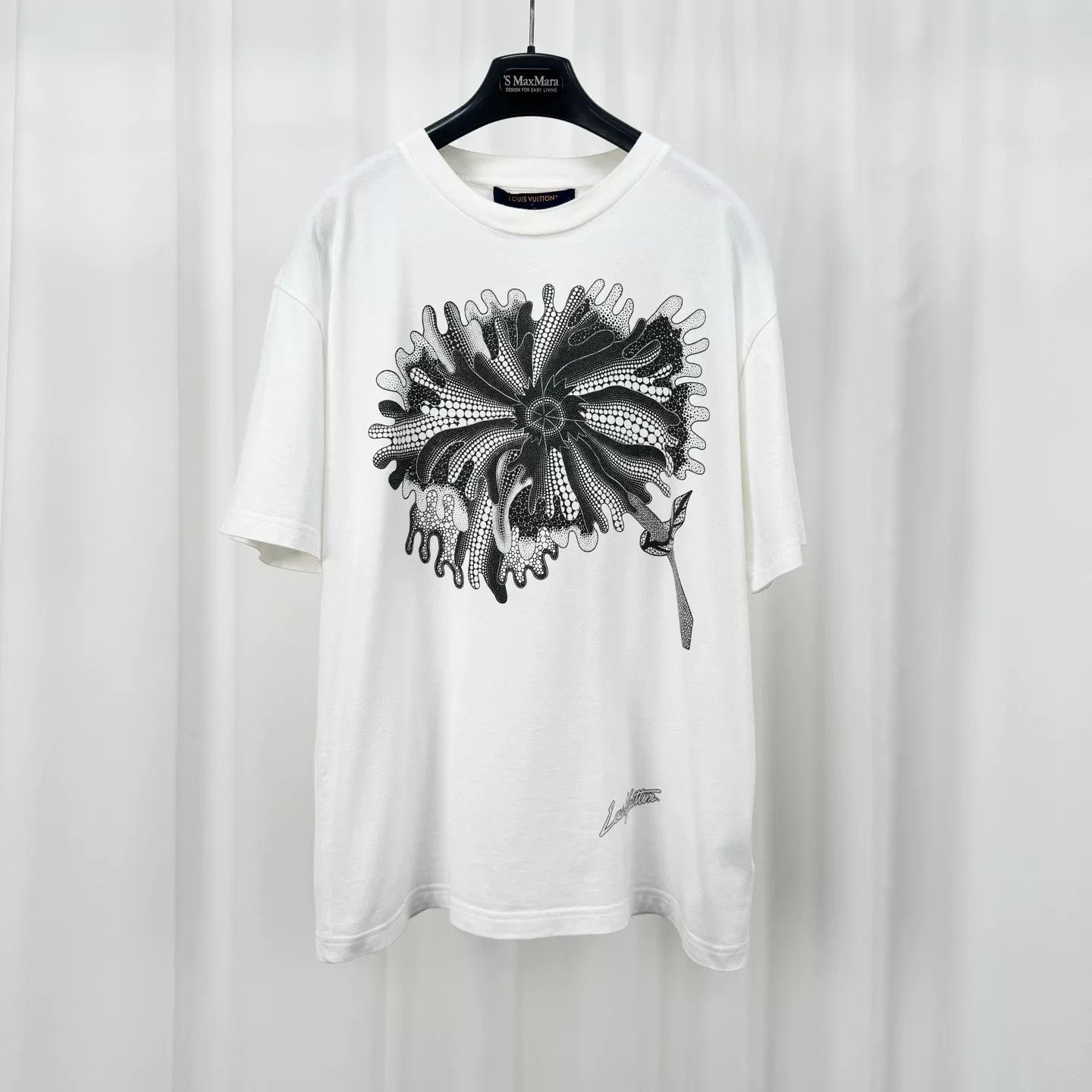 Louis Vuitton Louis Vuitton x Yayoi Kusama Flower Print T-Shirt M Size US M / EU 48-50 / 2 - 2 Thumbnail