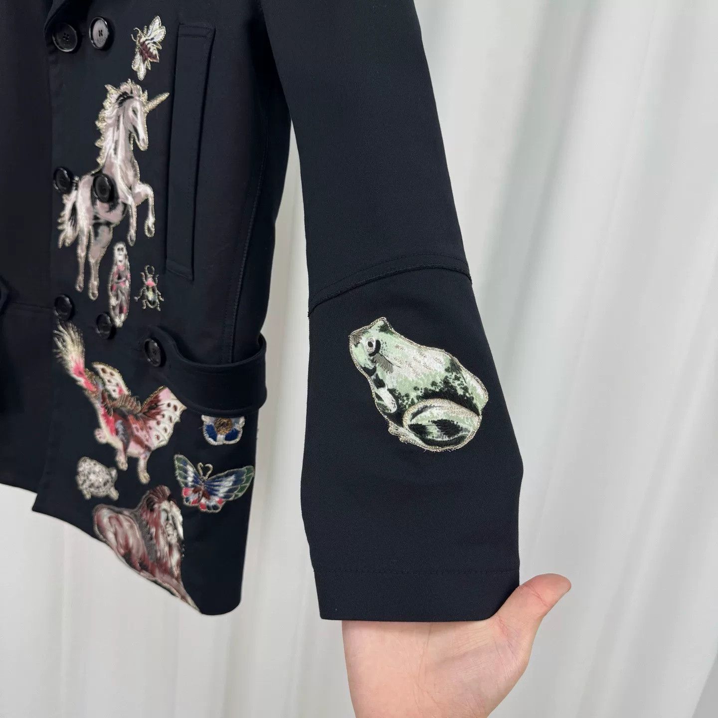 Valentino Valentino Embroidered Animal Runway Jacket 48 Size US M / EU 48-50 / 2 - 5 Thumbnail