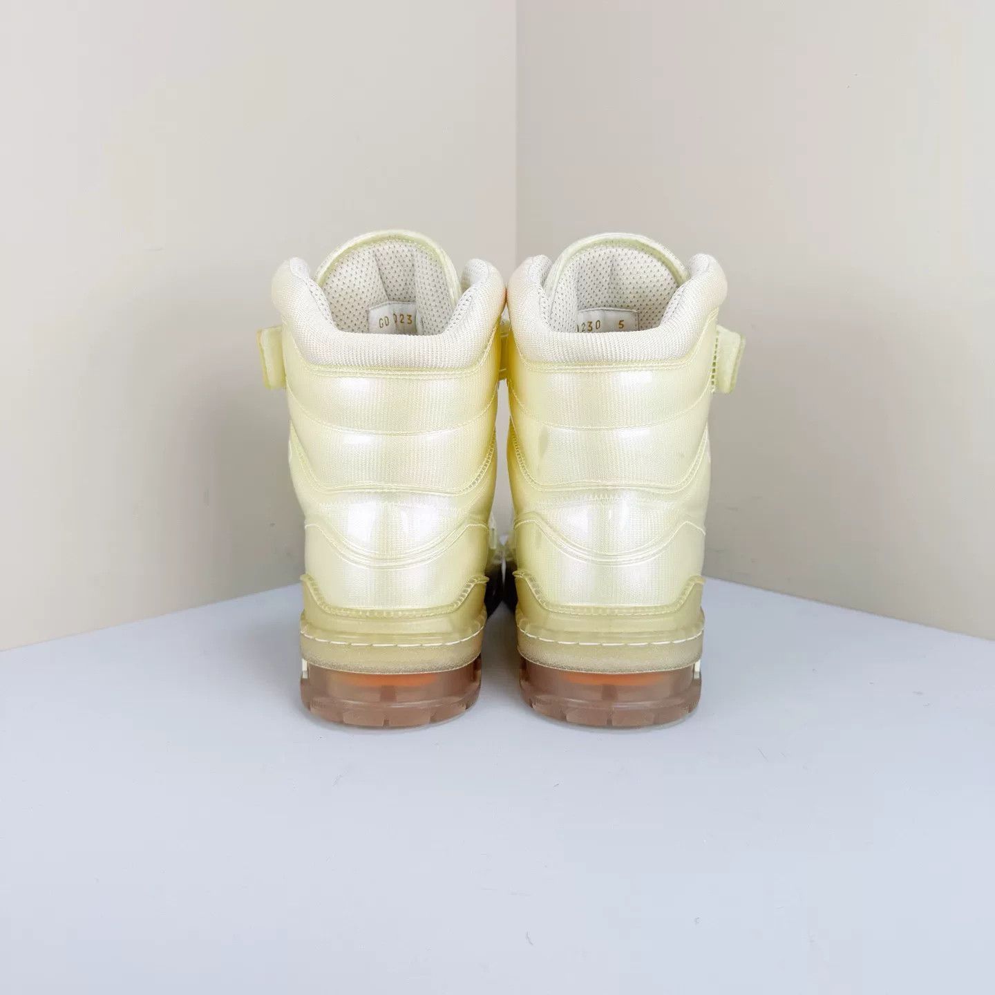 Louis Vuitton Louis Vuitton Transparent High Top Trainer Sneakers 5 Size US 6 / EU 39 - 4 Thumbnail