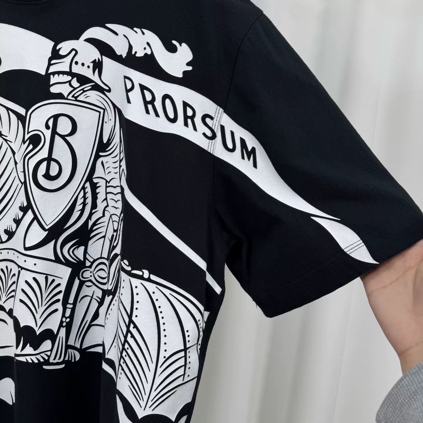 Burberry Burberry Prorsum Knight Graphic T-Shirt XXL Size US XXL / EU 58 / 5 - 5 Thumbnail