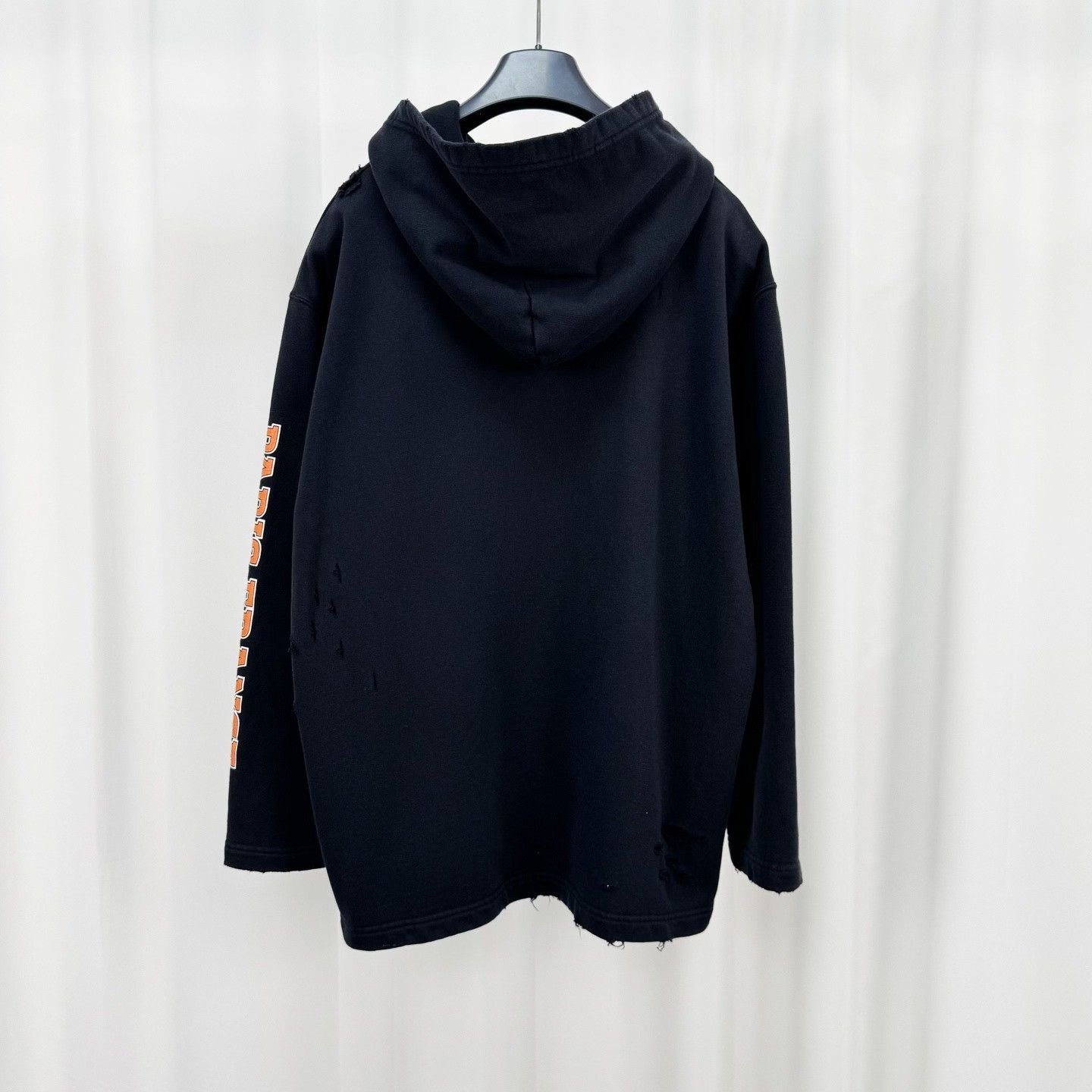 Balenciaga Balenciaga Distressed Logo Hoodie M Size US M / EU 48-50 / 2 - 3 Thumbnail