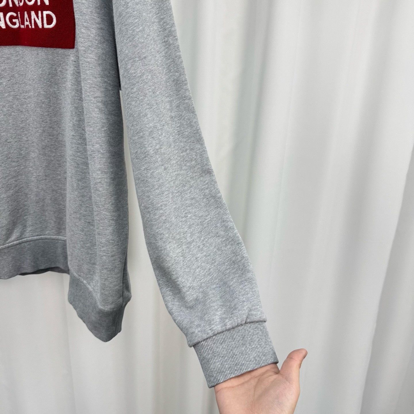 Burberry Burberry Towel Logo Embroidered Sweatshirt Size M Size US M / EU 48-50 / 2 - 5 Thumbnail