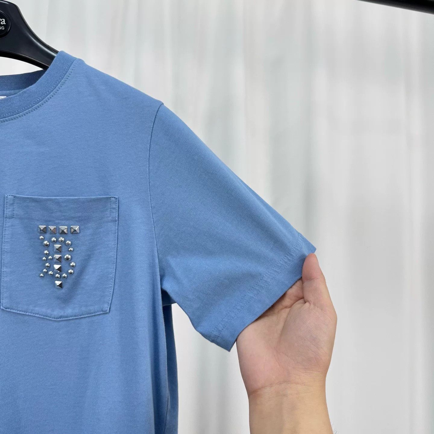 Burberry Burberry Studded TB Logo Pocket T-Shirt 12Y Size US XXS / EU 40 - 5 Thumbnail