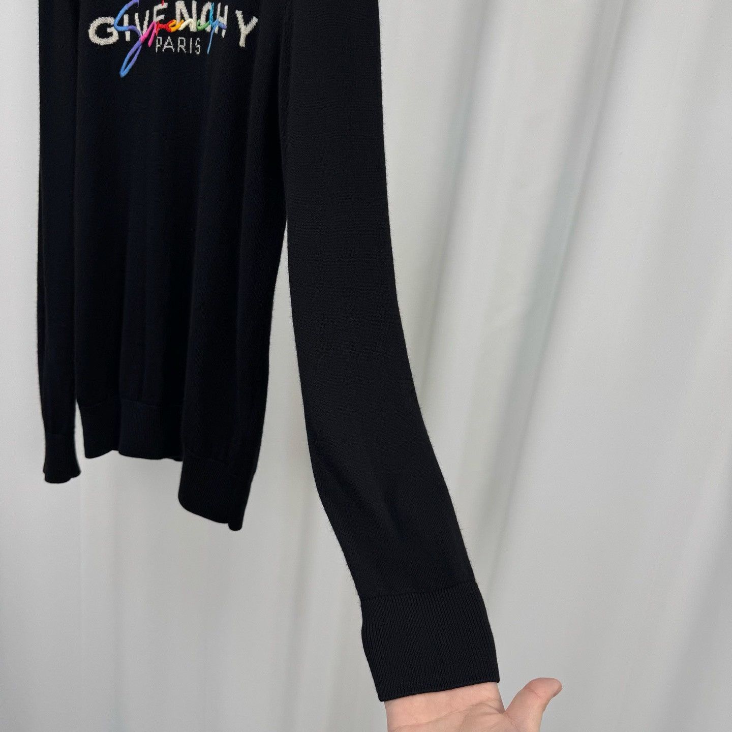 Givenchy Givenchy Rainbow Embroidery Wool Sweater S Size US S / EU 44-46 / 1 - 5 Thumbnail