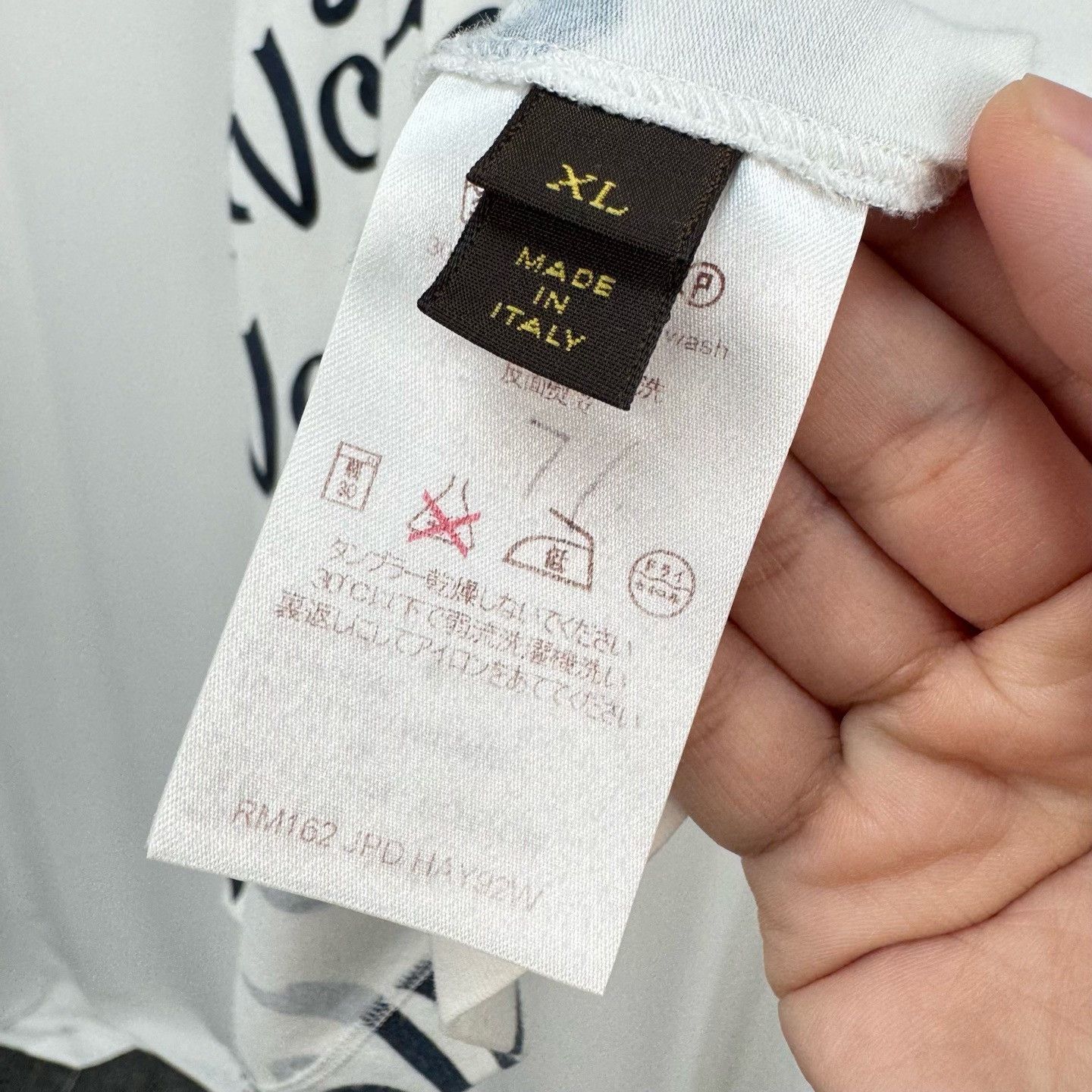 Louis Vuitton Louis Vuitton Volez Voguez Voyagez Script T-Shirt XL Size US XL / EU 56 / 4 - 7 Thumbnail
