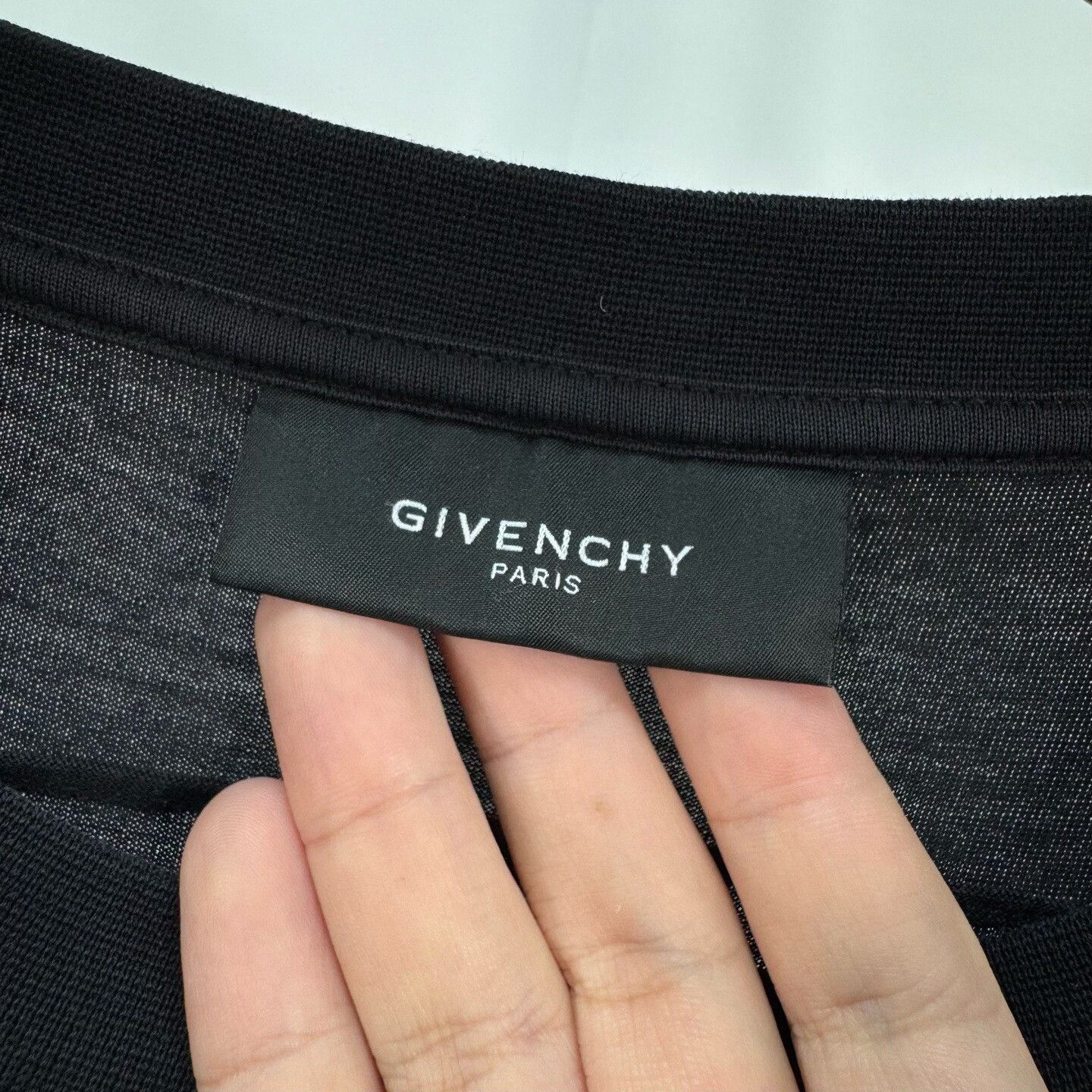 Givenchy Givenchy Flag Graphic Print T-Shirt Size XL Size US XL / EU 56 / 4 - 7 Thumbnail