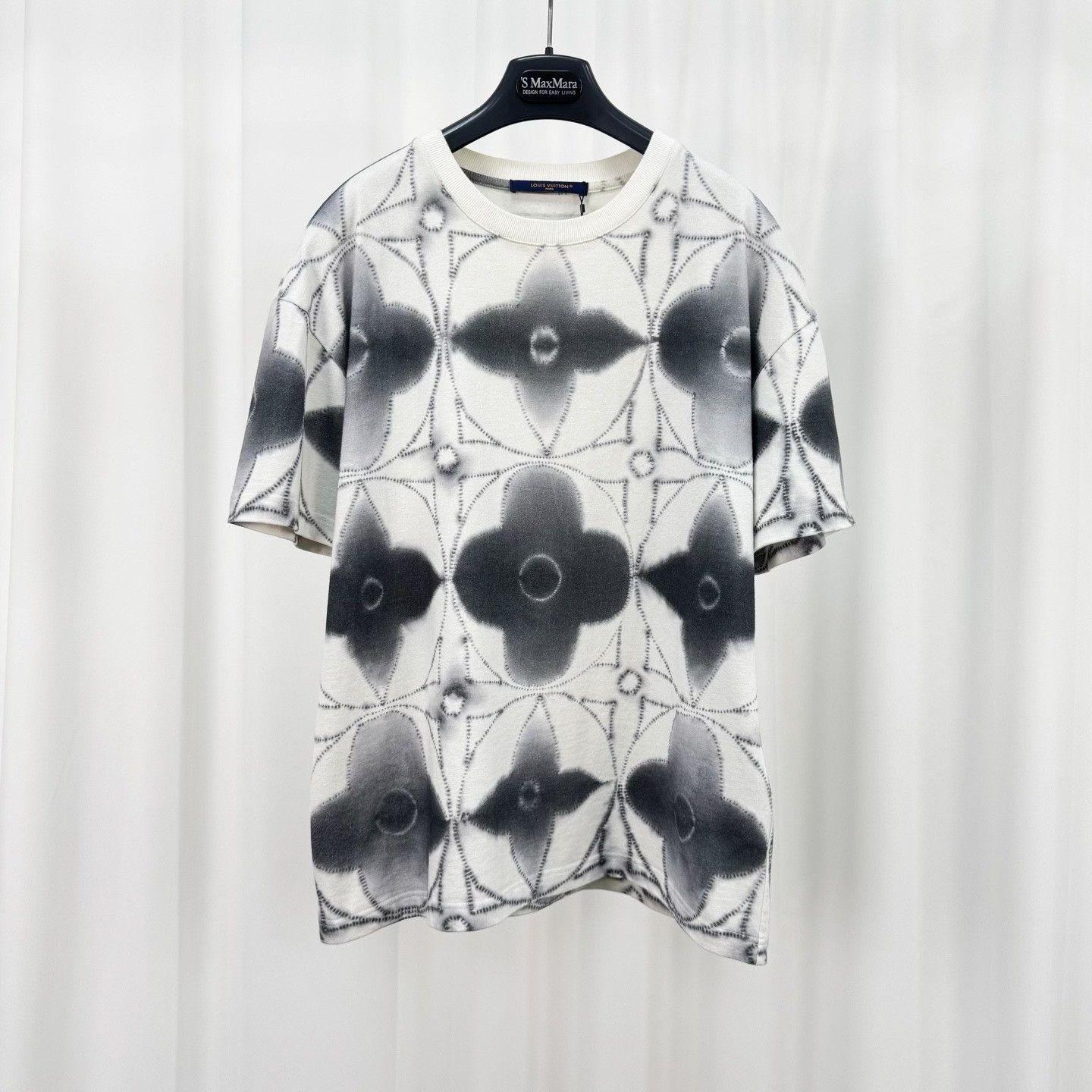 Louis Vuitton Louis Vuitton Monogram All Over Print T-Shirt S Size US S / EU 44-46 / 1 - 2 Thumbnail