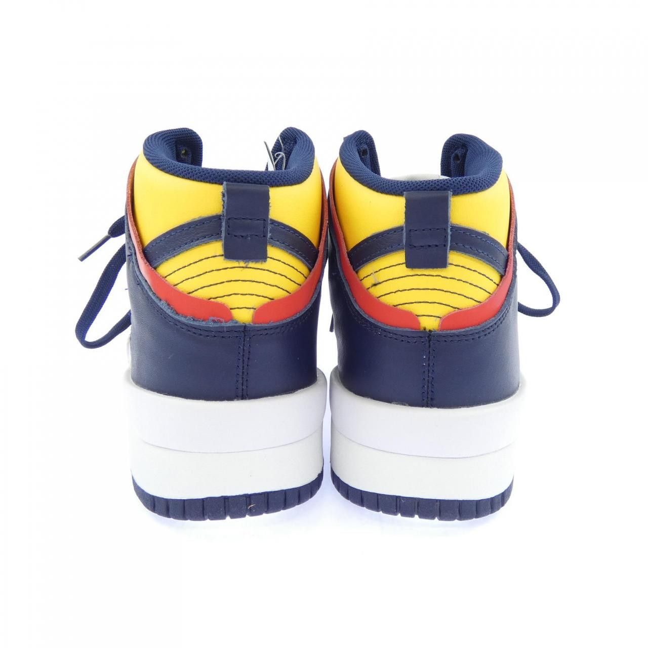 Other Other Nike Sneakers Plastic / Synthetic Shoes DH3718-701 DUTY FREE for USA Size ONE SIZE - 5 Thumbnail