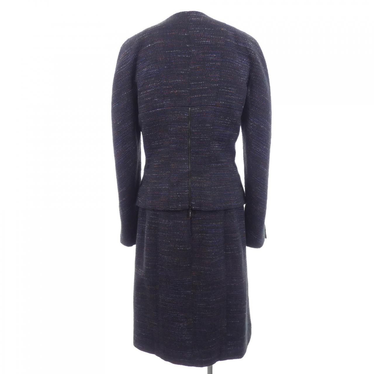Chanel Chanel Chanel Vintage Suit Textile Suits P19761V11349 DUTY FREE for USA Size ONE SIZE - 2 Thumbnail