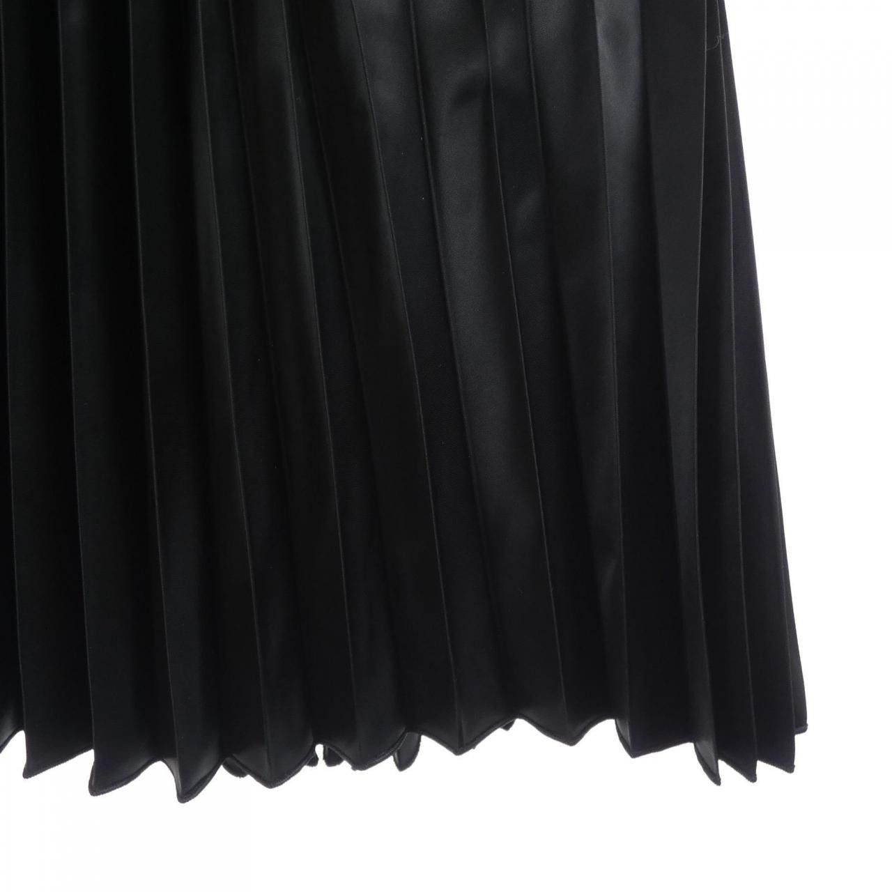 Moncler Moncler Moncler Skirt Others Skirts 20932D71400 DUTY FREE for USA Size ONE SIZE - 6 Thumbnail