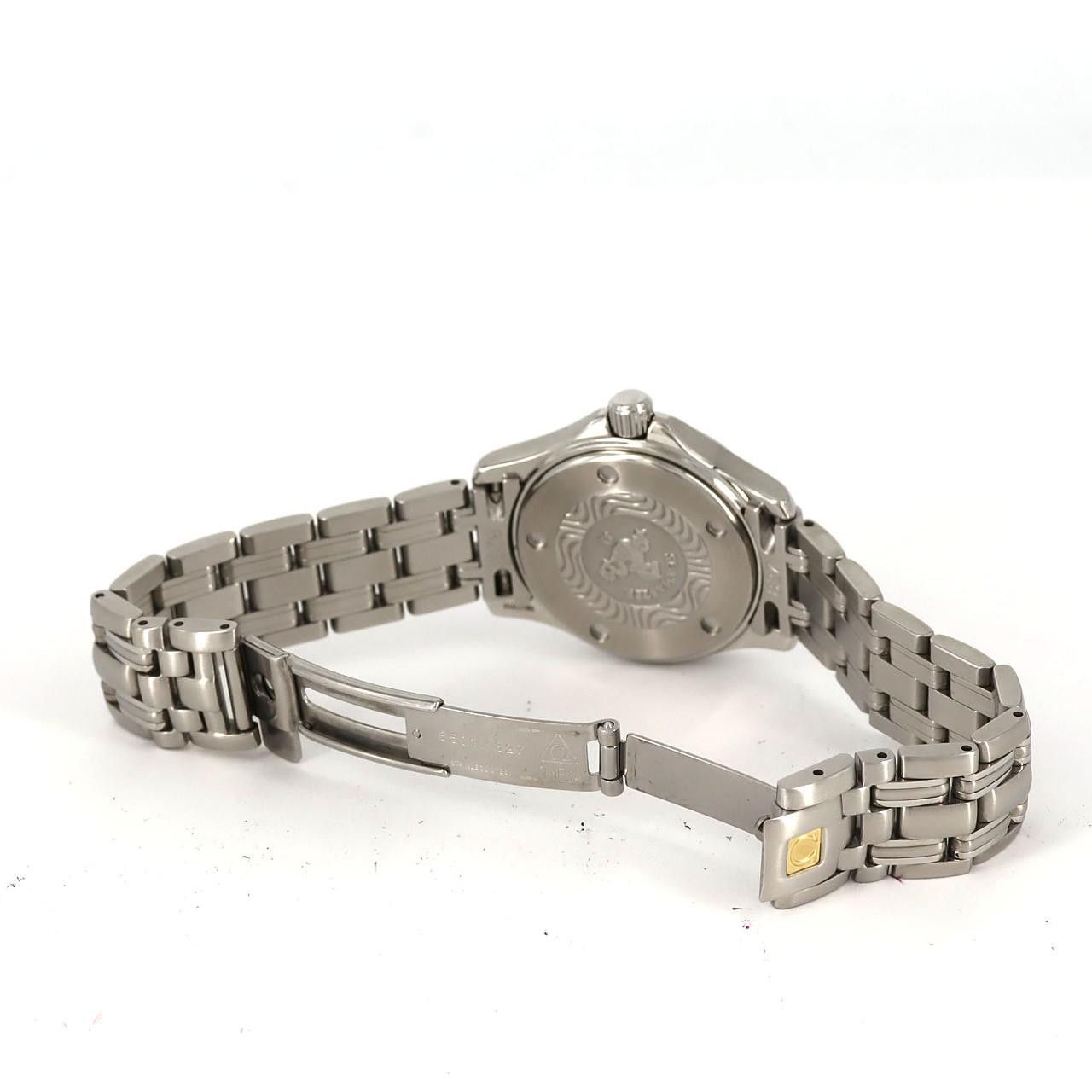 Omega Omega Omega Seamaster Stainless Steel Quartz Metal Quartz 2571.83 DUTY FREE for USA Size ONE SIZE - 8 Thumbnail