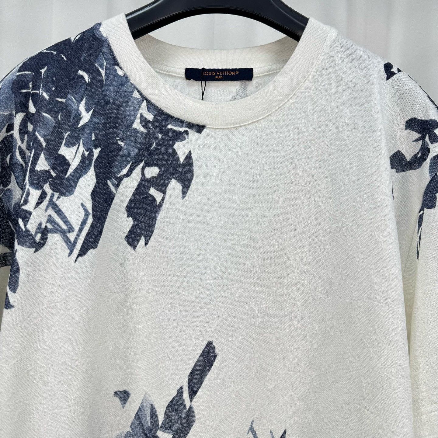Louis Vuitton Louis Vuitton Monogram Floral T-Shirt M Size US M / EU 48-50 / 2 - 4 Thumbnail