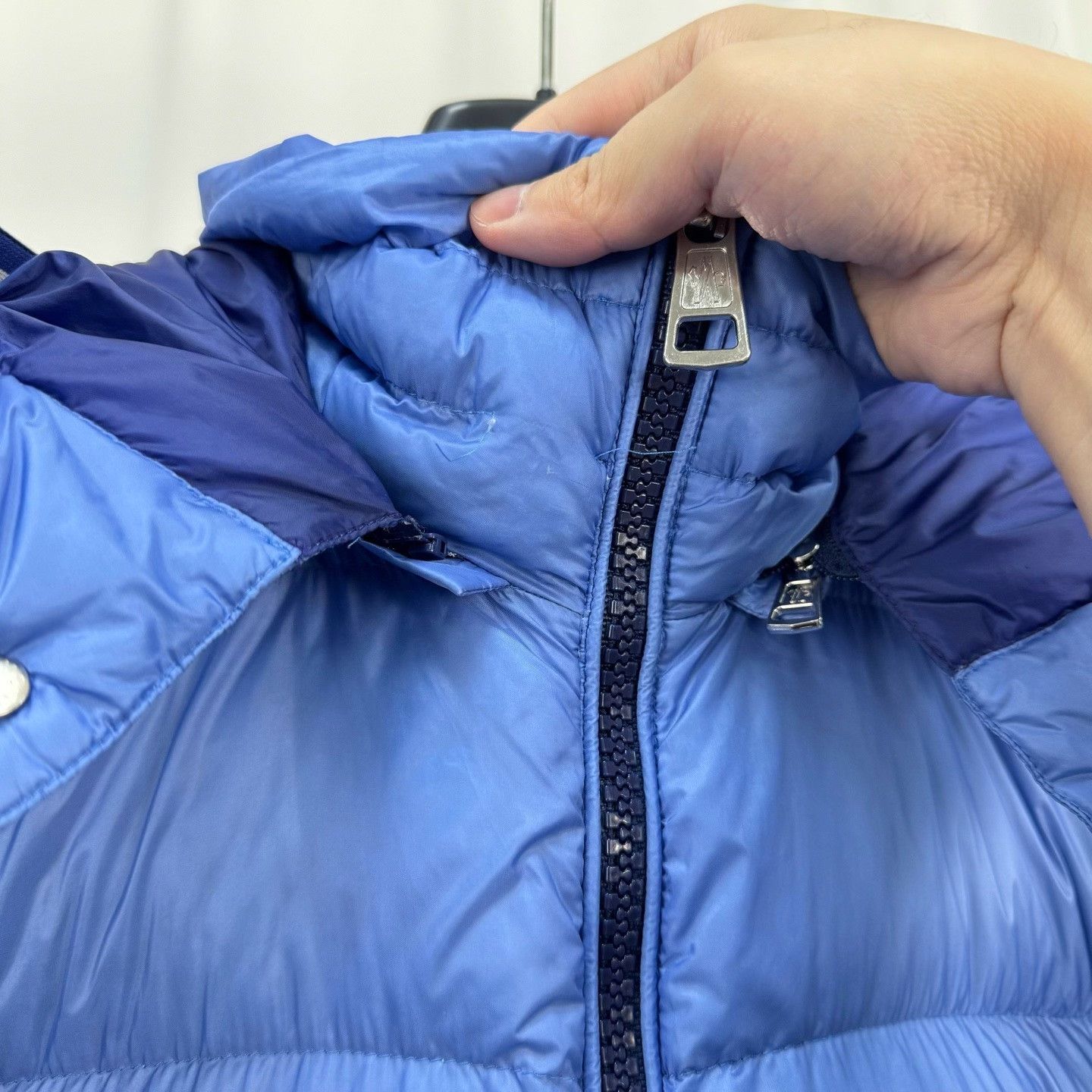 Moncler Moncler Logo Patch Hooded Puffer Jacket Blue Size 4 Size US XL / EU 56 / 4 - 7 Thumbnail