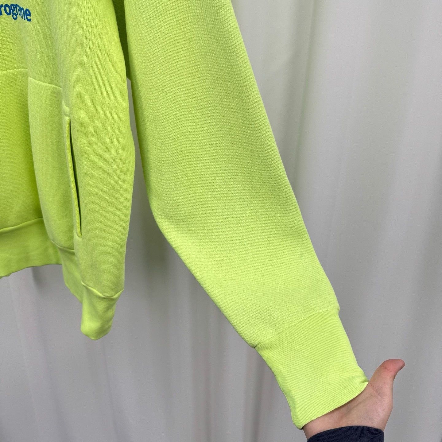 Balenciaga Balenciaga Neon WFP Logo Hoodie Size XS Size US XS / EU 42 / 0 - 5 Thumbnail