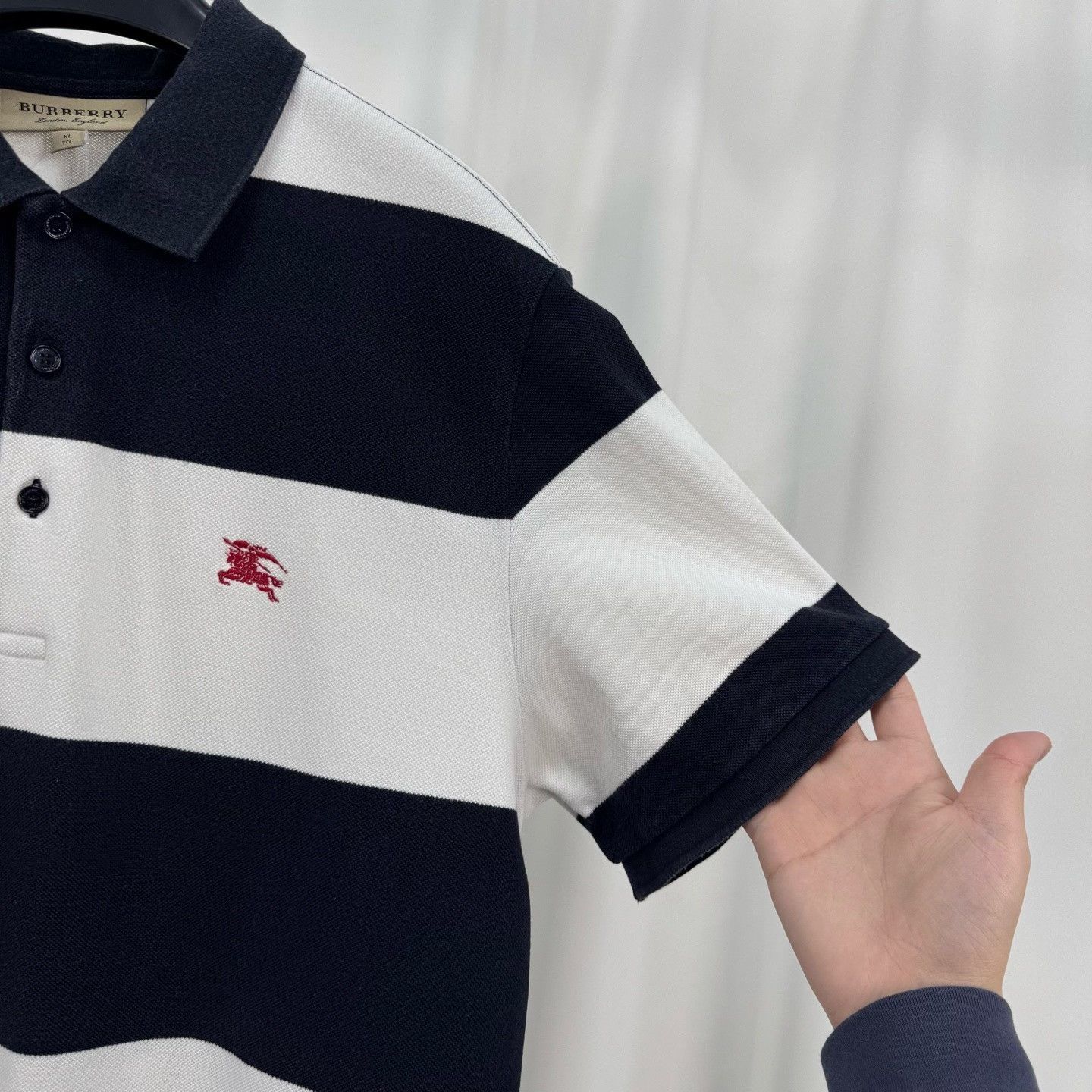 Burberry Burberry Striped Embroidered Horse Polo Size XL Size US XL / EU 56 / 4 - 5 Thumbnail