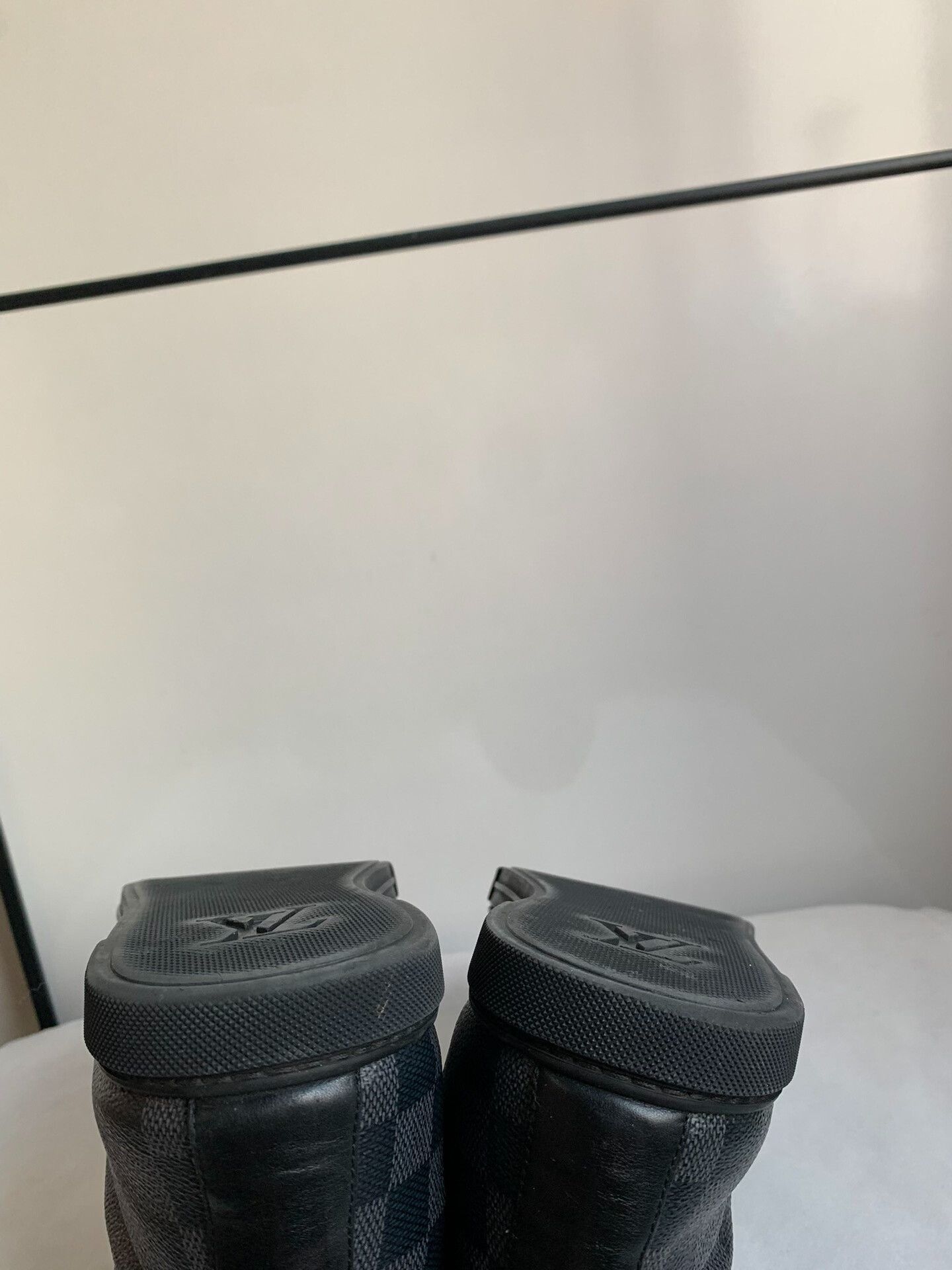 Louis Vuitton Louis Vuitton Damier Graphite Hi-Top Sneakers 7.5 Size US 8.5 / EU 41-42 - 9 Thumbnail