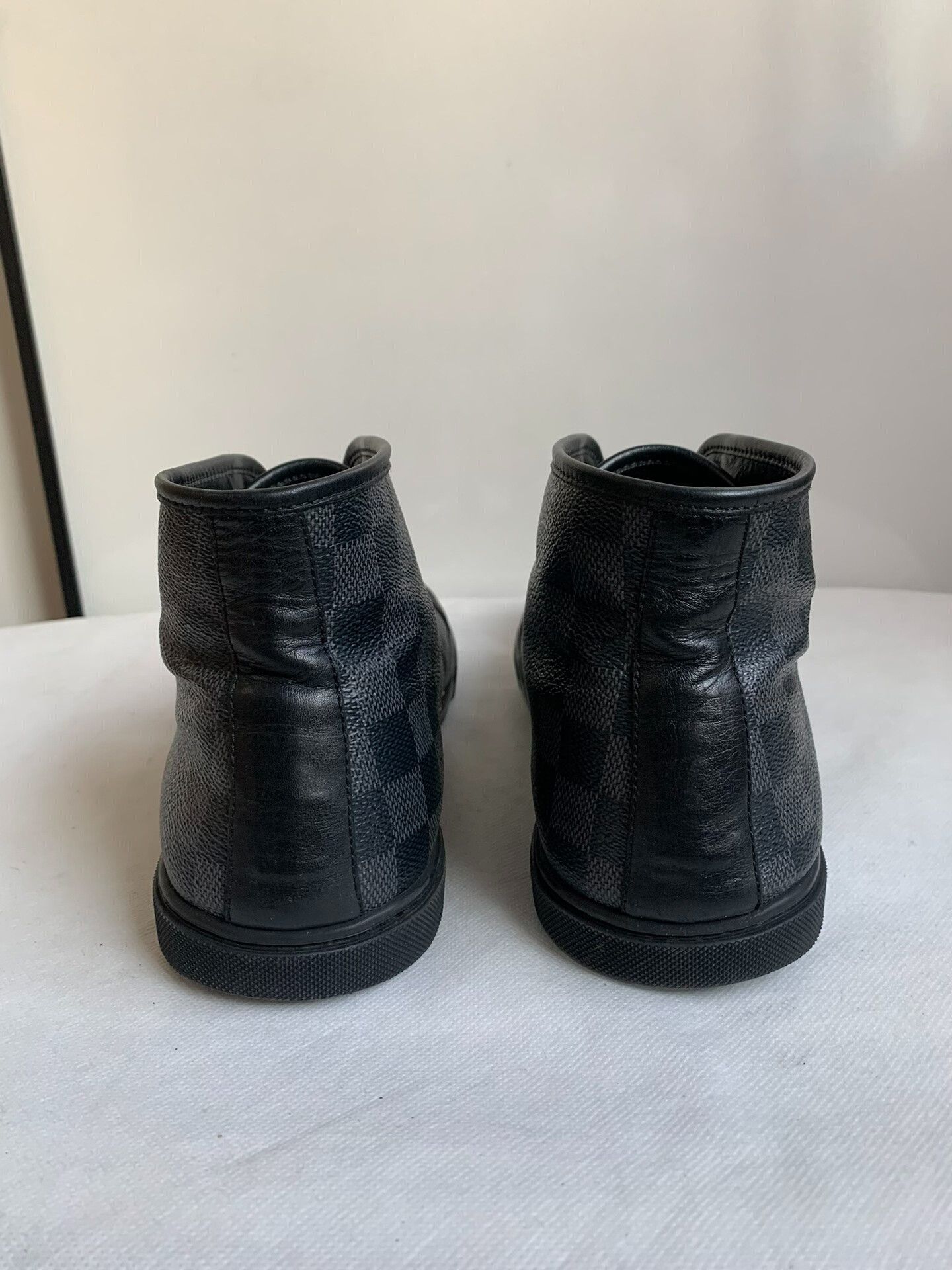 Louis Vuitton Louis Vuitton Damier Graphite Hi-Top Sneakers 7.5 Size US 8.5 / EU 41-42 - 7 Thumbnail