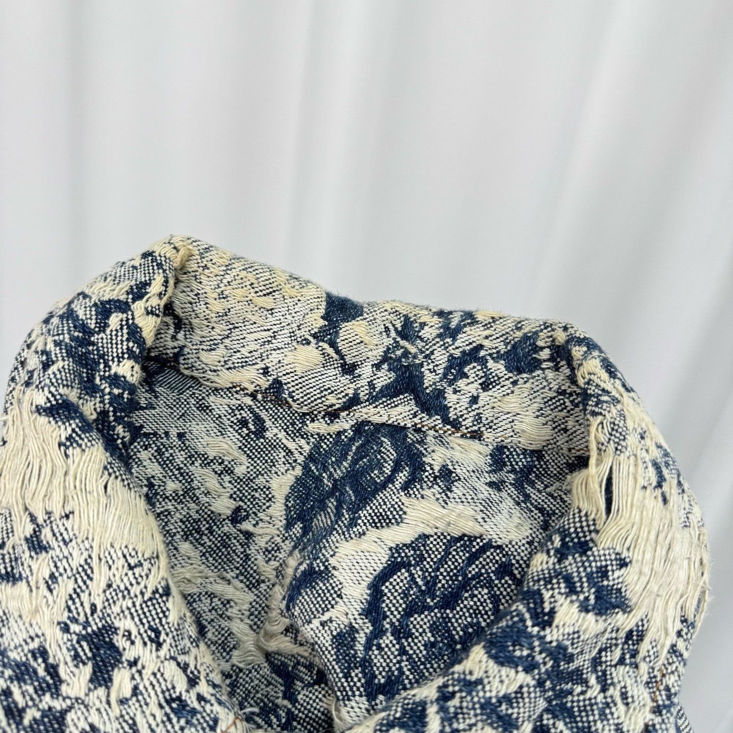 Louis Vuitton Louis Vuitton Distressed Floral Denim Jacket 54 Size US L / EU 52-54 / 3 - 6 Thumbnail