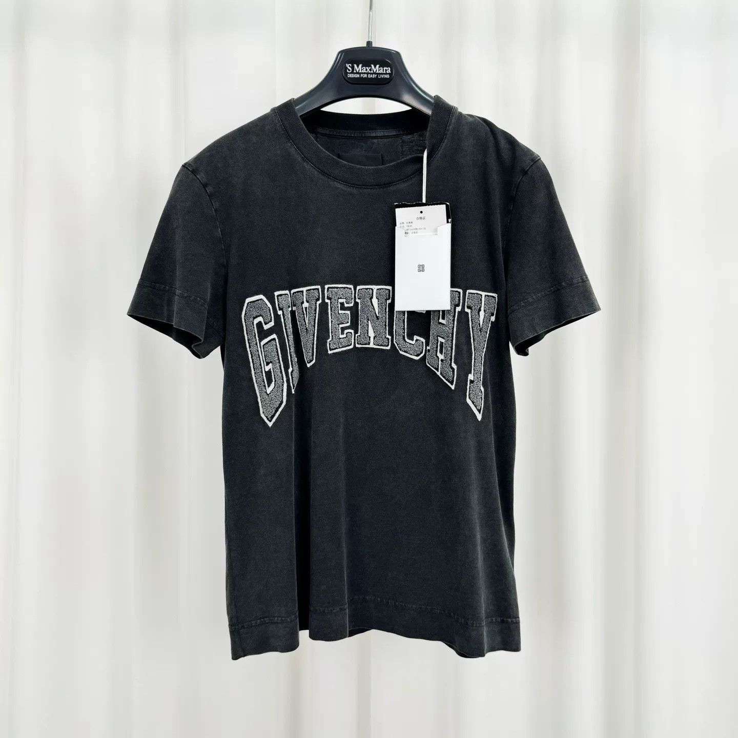 Givenchy Givenchy Flocked Logo Washed T-Shirt XS Size US XS / EU 42 / 0 - 2 Thumbnail