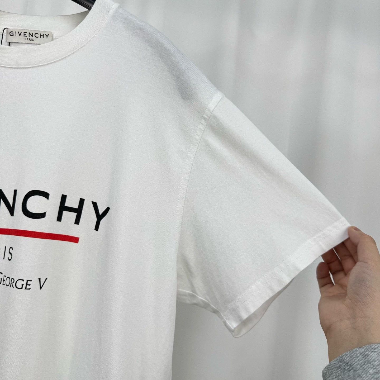 Givenchy Givenchy Paris Logo Print T-Shirt XS Size US XS / EU 42 / 0 - 5 Thumbnail