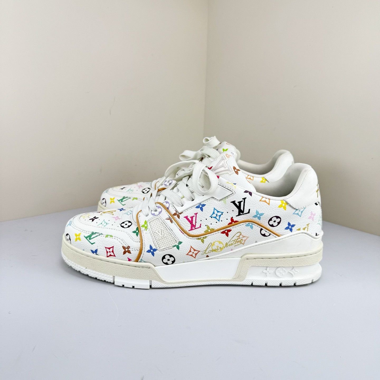 Louis Vuitton Louis Vuitton Murakami Multicolor Trainer Size 7 Size US 7 / EU 40 - 2 Thumbnail