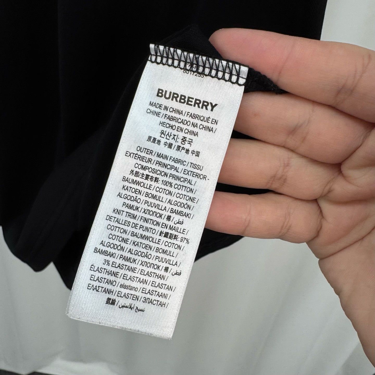 Burberry Burberry TB Monogram V-Neck T-Shirt Size M Size US M / EU 48-50 / 2 - 7 Thumbnail