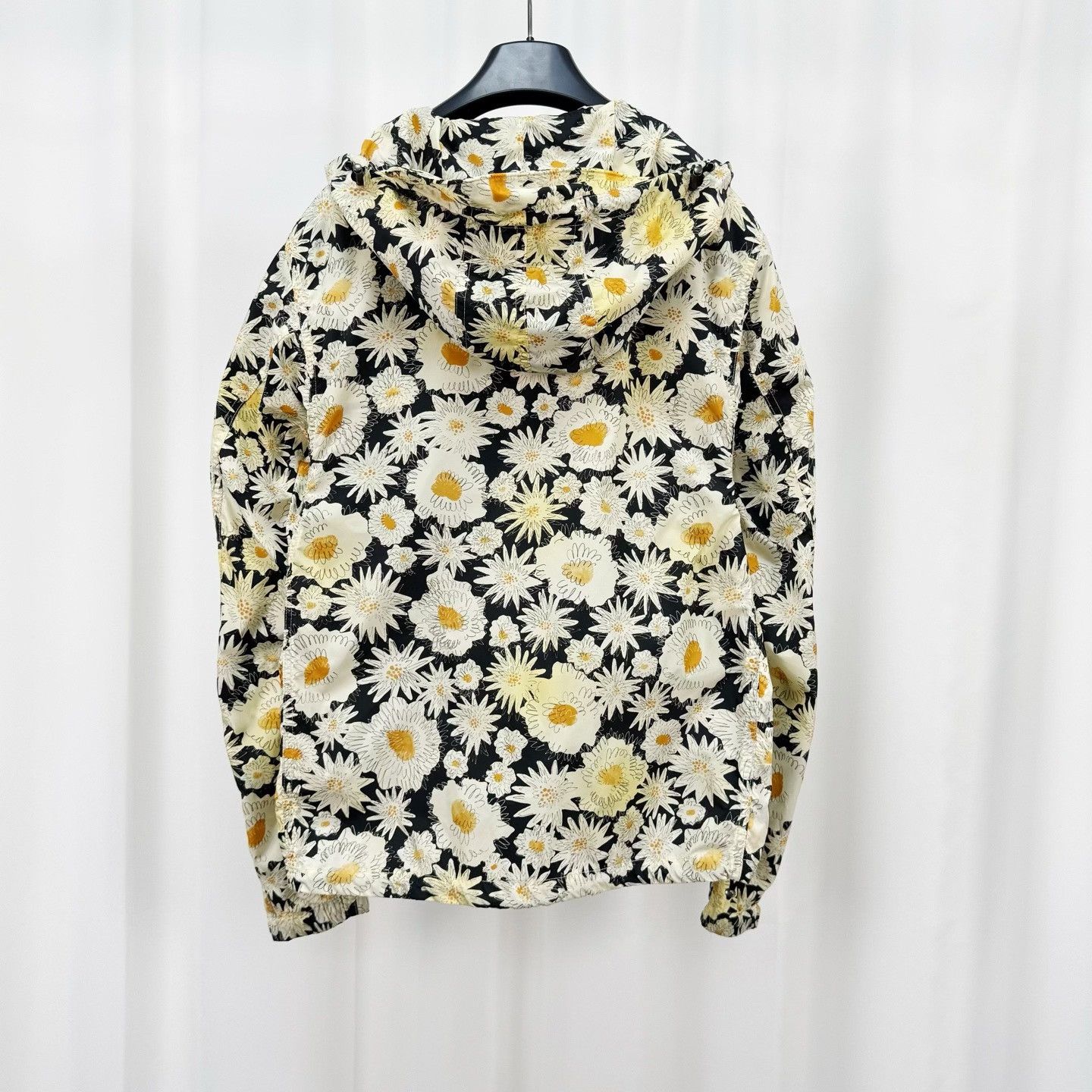 Burberry Burberry Daisy Print Zip-Up Hooded Jacket 46 Size US S / EU 44-46 / 1 - 3 Thumbnail