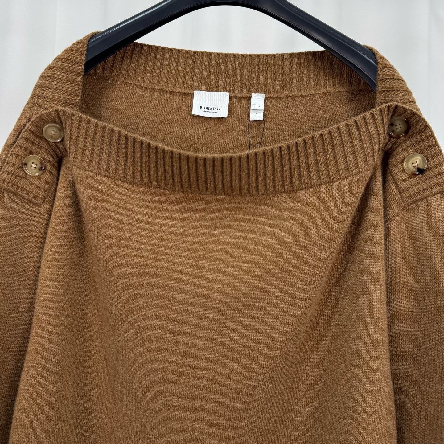 Burberry Burberry Button Shoulder Wool Sweater L Size US L / EU 52-54 / 3 - 4 Thumbnail