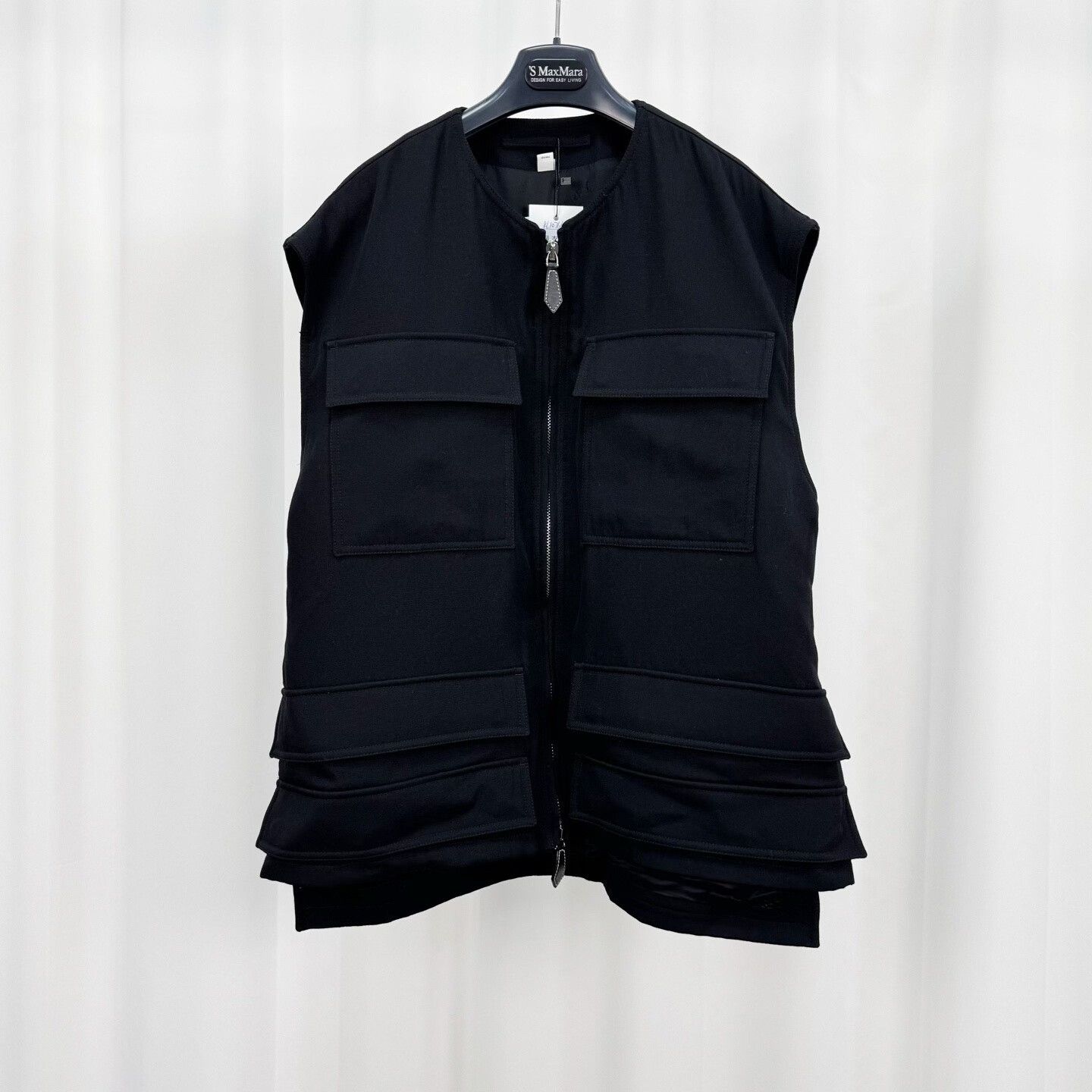 Burberry Burberry Multi-Pocket Wool Vest Size 50 Size US M / EU 48-50 / 2 - 2 Thumbnail