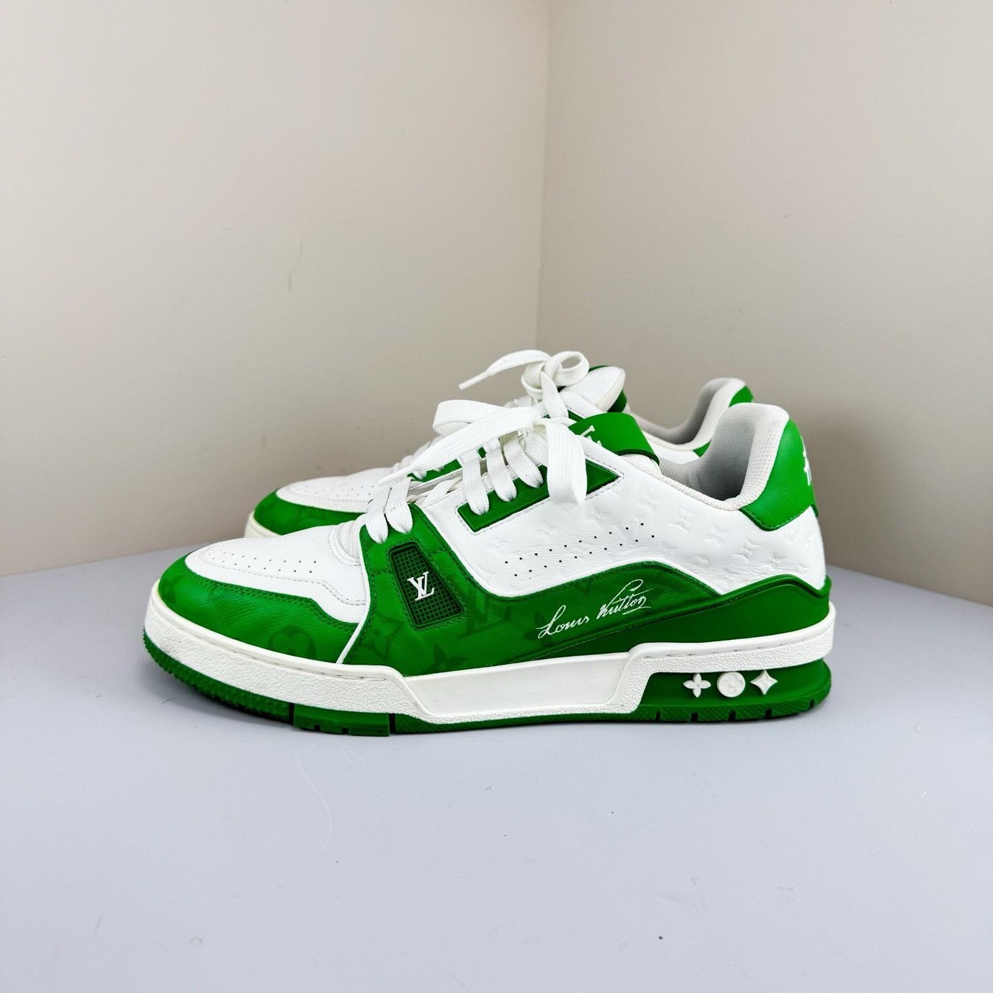 Louis Vuitton Louis Vuitton Monogram Trainer Sneakers Size 7 Size US 8 / EU 41 - 2 Thumbnail