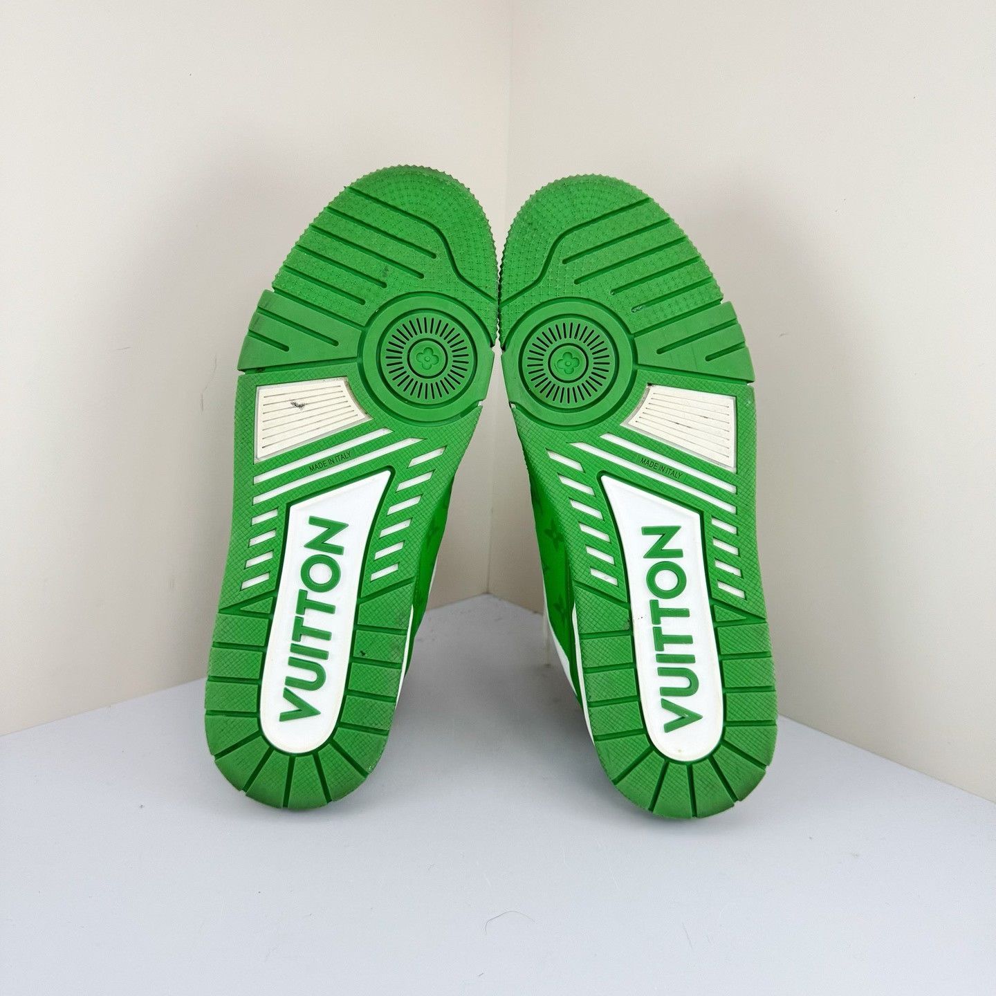 Louis Vuitton Louis Vuitton Monogram Trainer Sneakers Size 7 Size US 8 / EU 41 - 6 Thumbnail