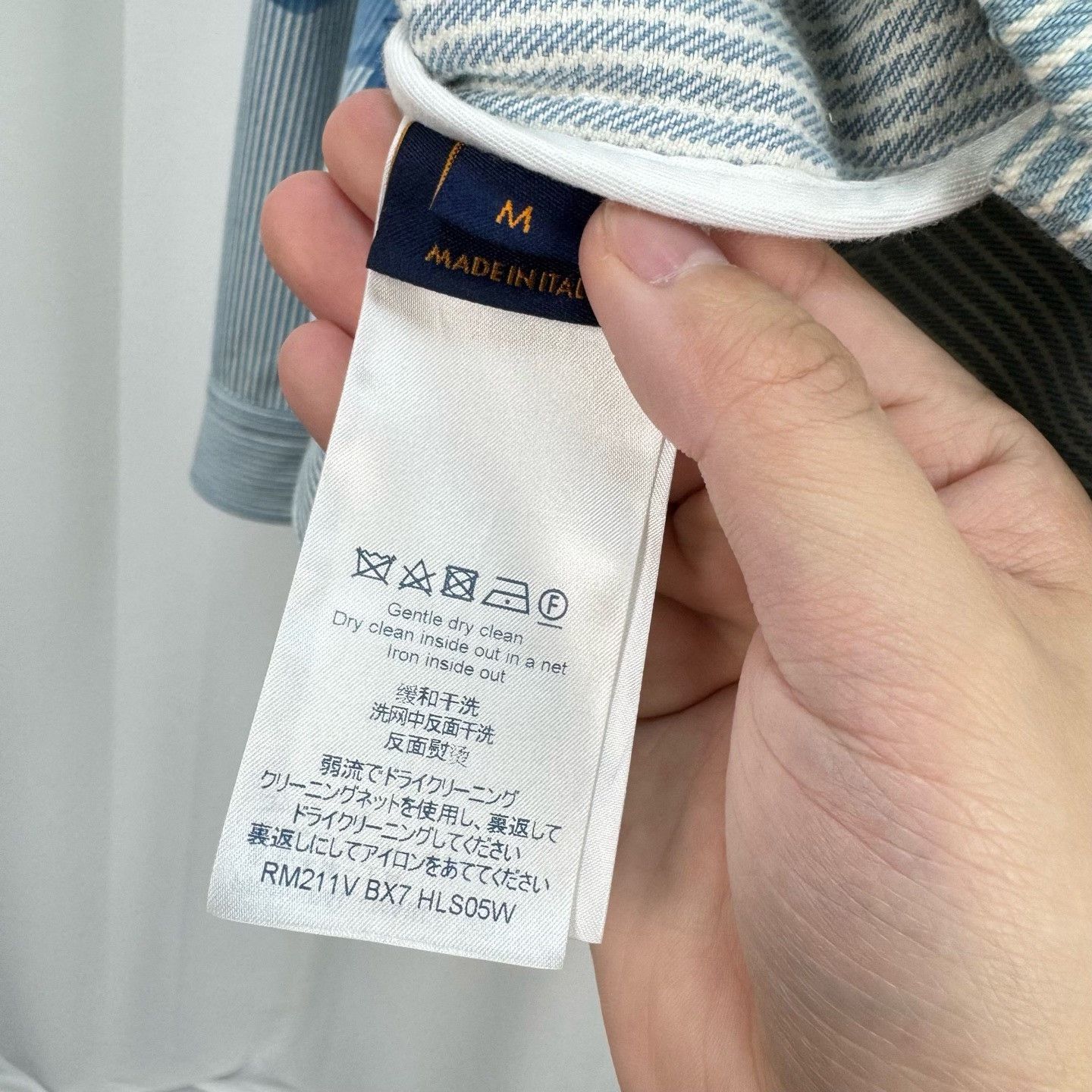 Louis Vuitton Louis Vuitton Watercolor Monogram Denim Shirt US M Size US M / EU 48-50 / 2 - 7 Thumbnail