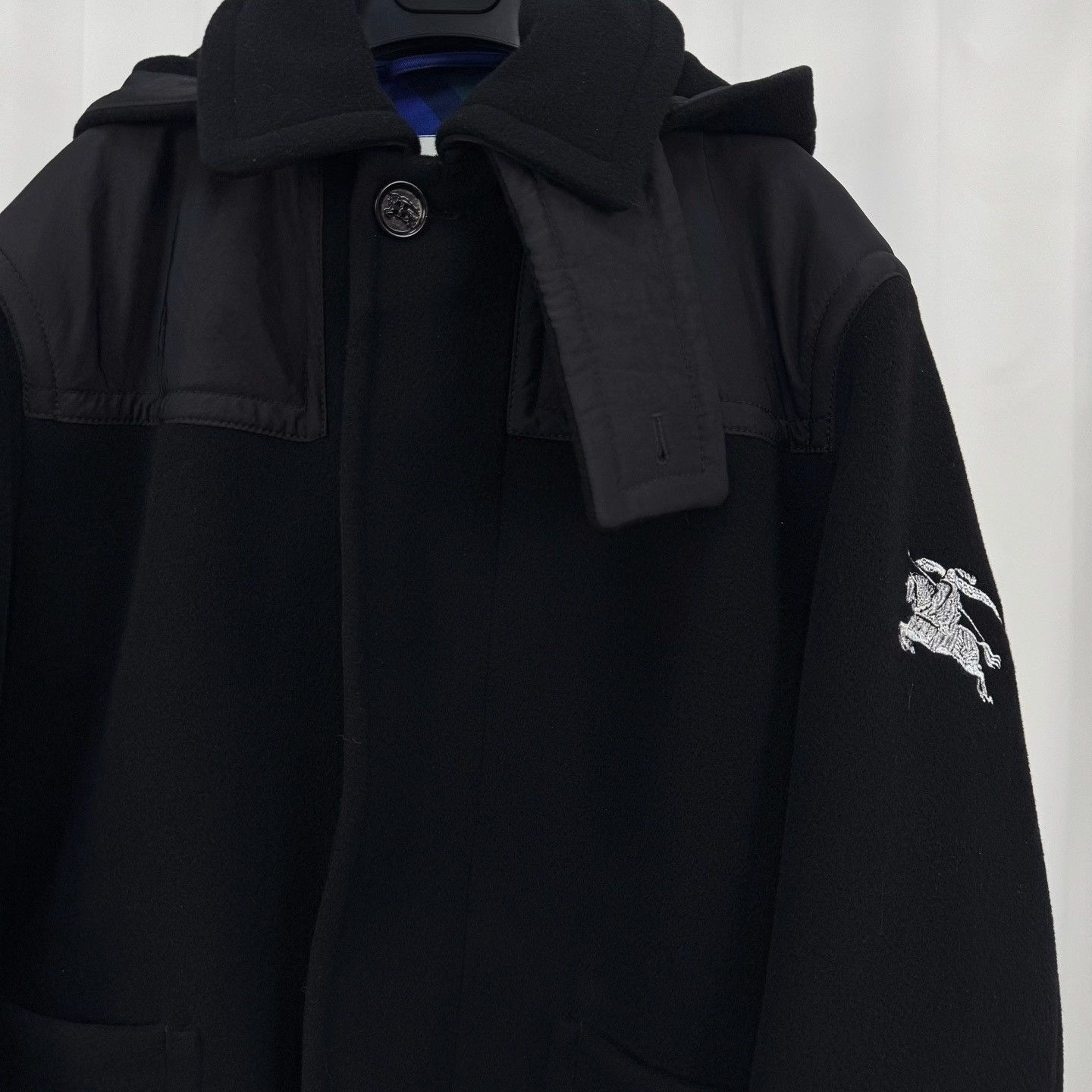 Burberry Burberry Embroidered Horse Wool Hooded Coat XS Size US XS / EU 42 / 0 - 4 Thumbnail
