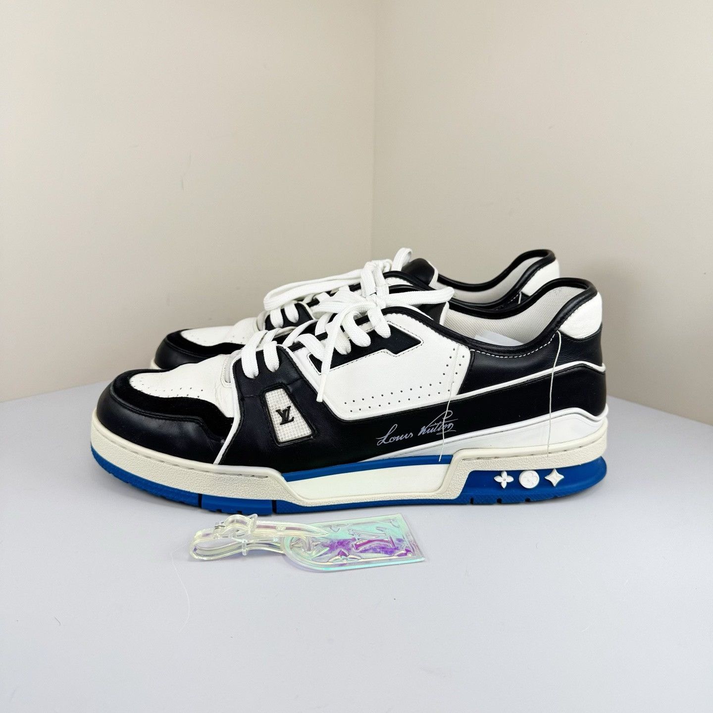 Louis Vuitton Louis Vuitton x Fragment Trainer Sneakers 11 Size US 11 / EU 44 - 2 Thumbnail