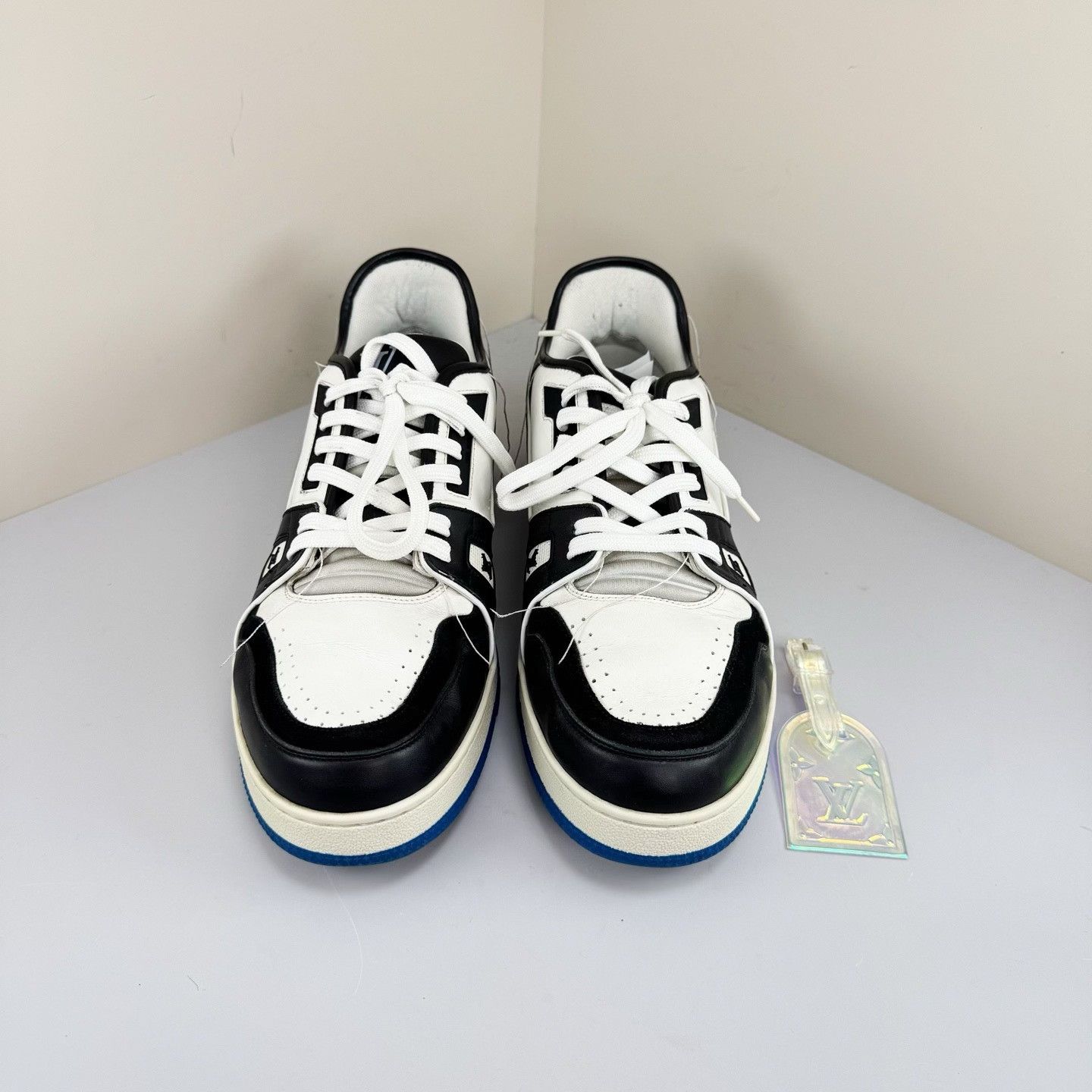 Louis Vuitton Louis Vuitton x Fragment Trainer Sneakers 11 Size US 11 / EU 44 - 3 Thumbnail