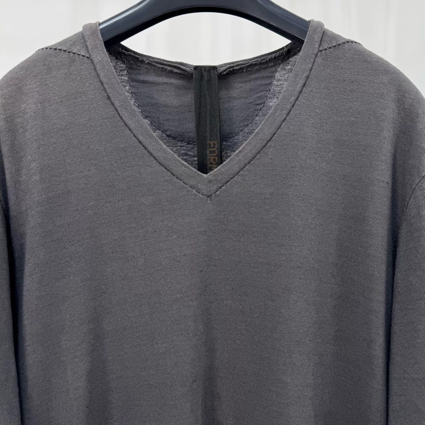 Forme D'Expression Forme d'expression Cotton Hemp V-Neck T-Shirt L Size US L / EU 52-54 / 3 - 4 Thumbnail