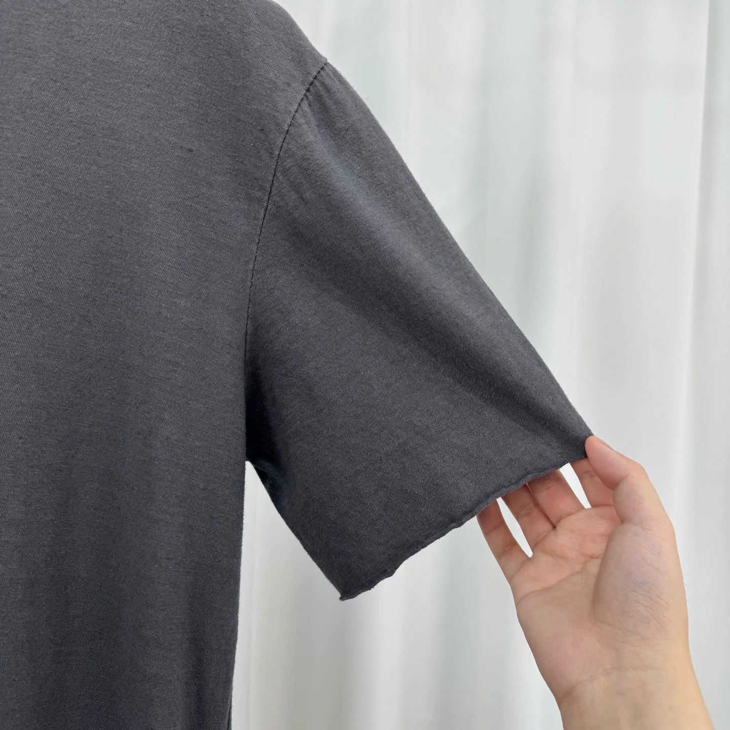 Forme D'Expression Forme d'expression Cotton Hemp V-Neck T-Shirt L Size US L / EU 52-54 / 3 - 5 Thumbnail