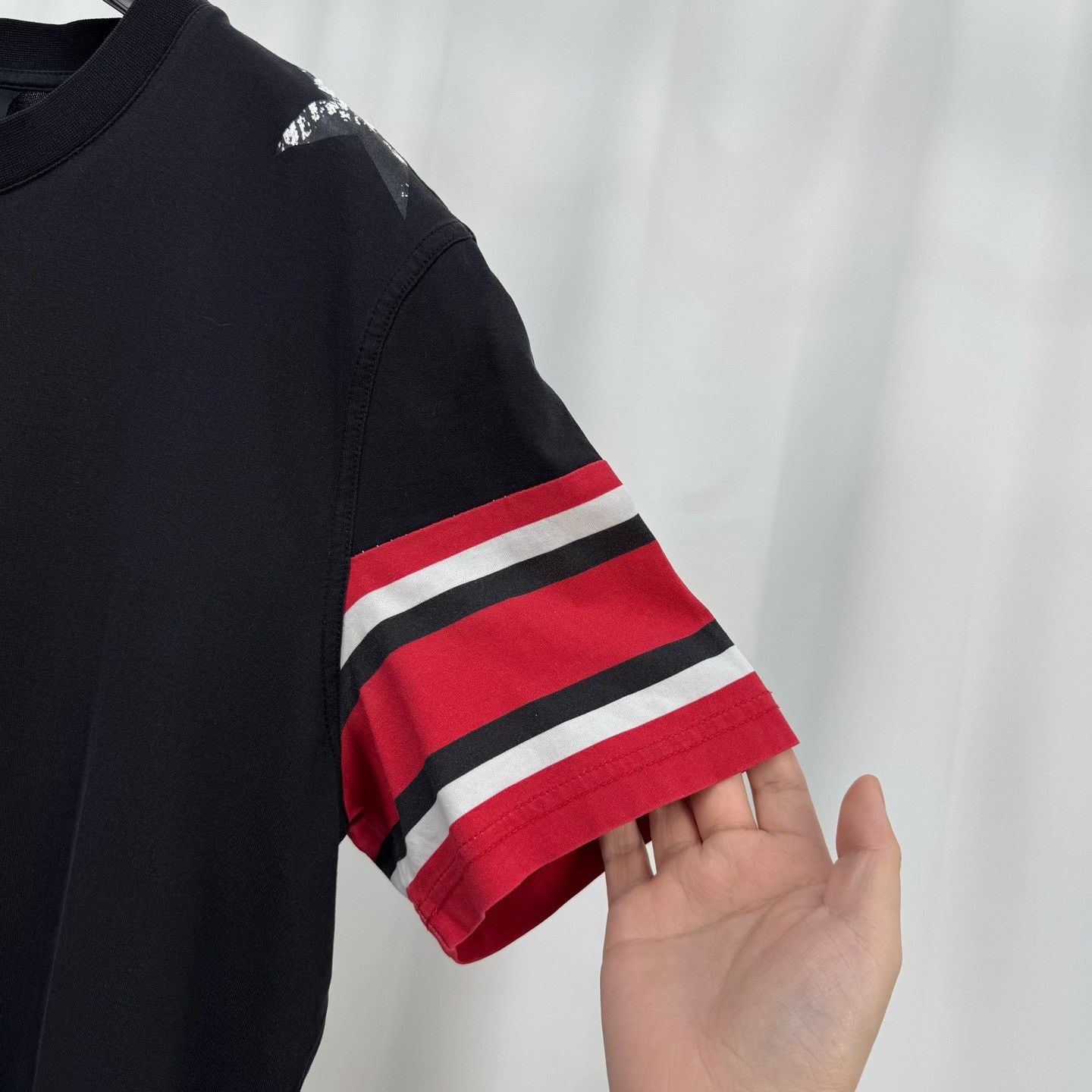 Givenchy Givenchy Star Print Striped T-Shirt S Size US S / EU 44-46 / 1 - 5 Thumbnail